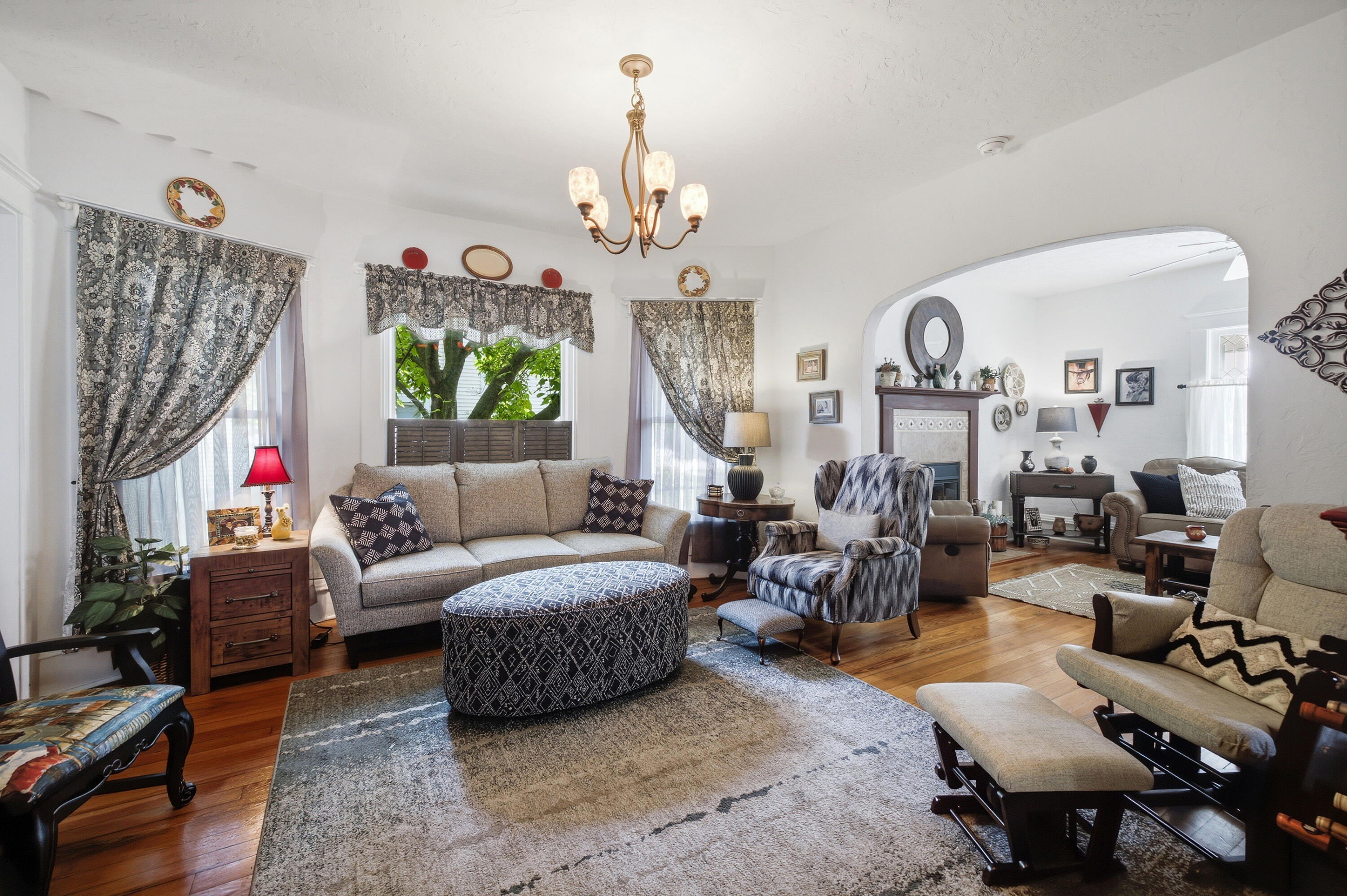24 W Ash Street W Three Oaks MI 49128