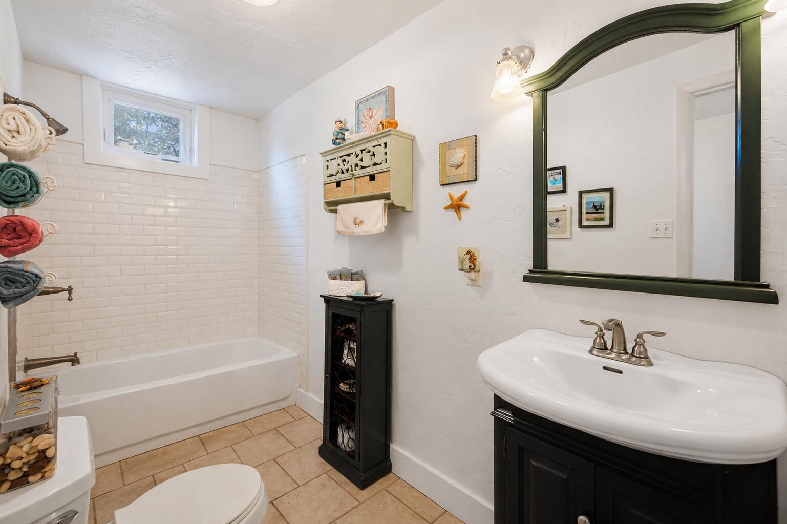 24 W Ash Street W Three Oaks MI 49128