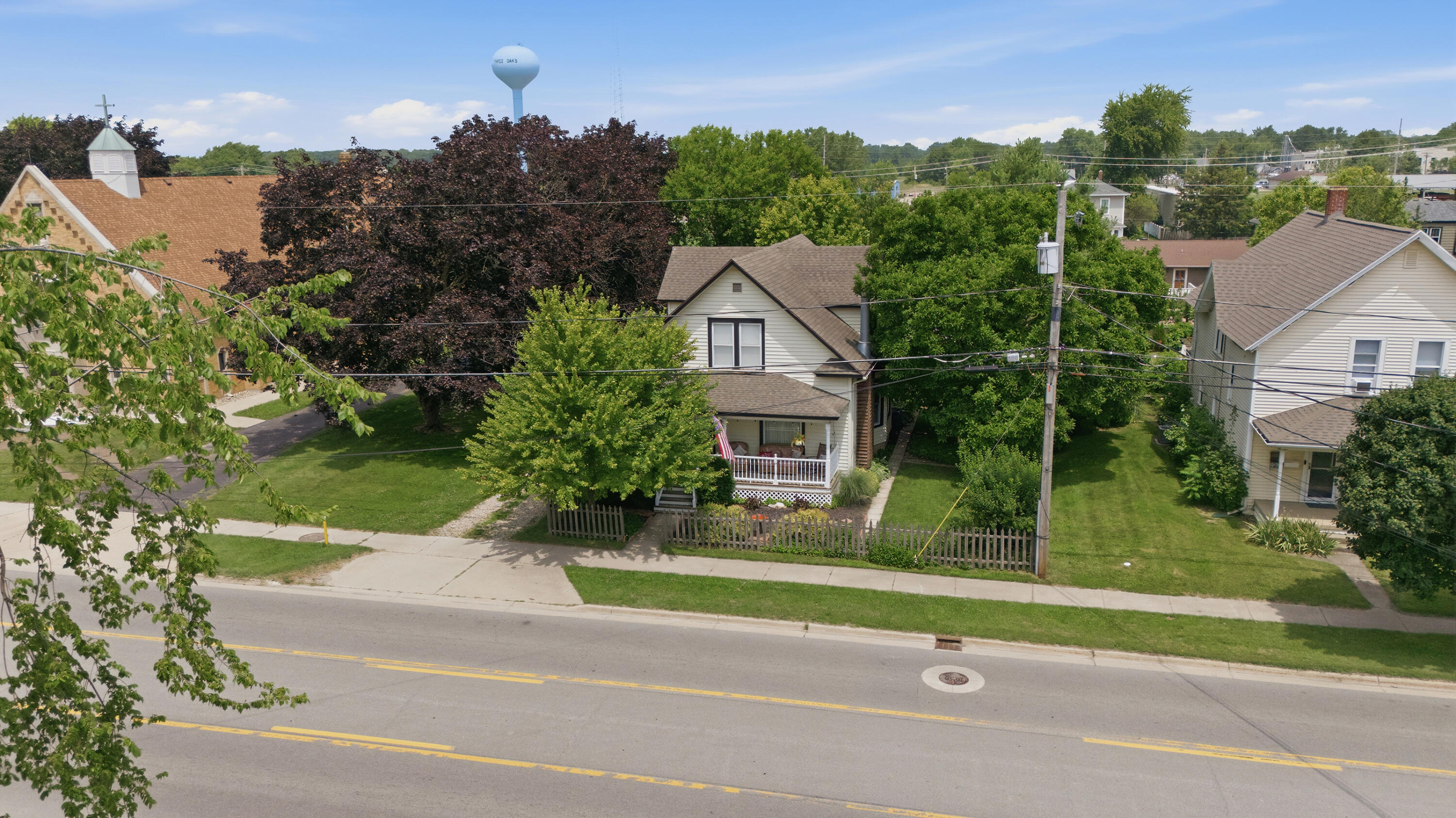 24 W Ash Street W Three Oaks MI 49128