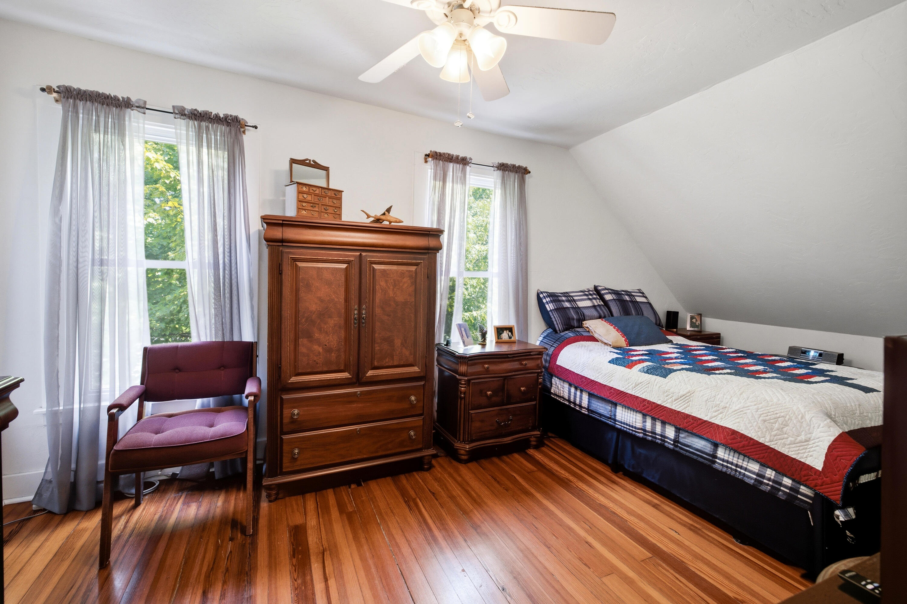 24 W Ash Street W Three Oaks MI 49128