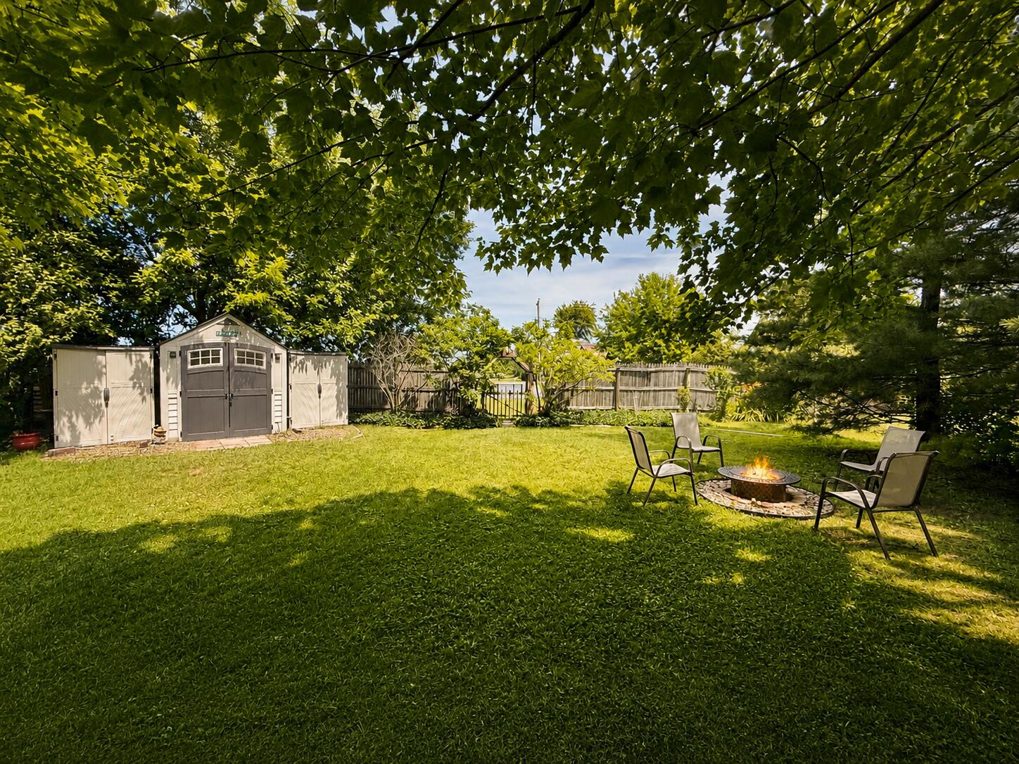 24 W Ash Street W Three Oaks MI 49128