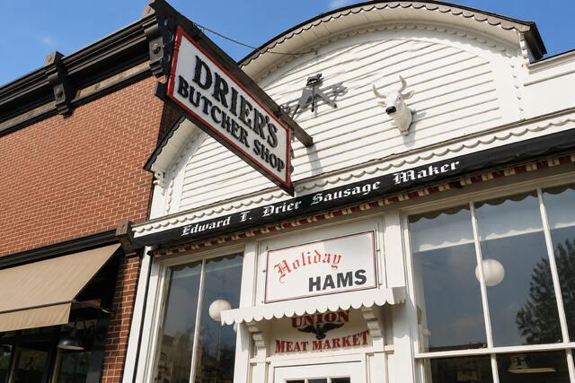 24 W Ash Street Three Oaks MI 49128