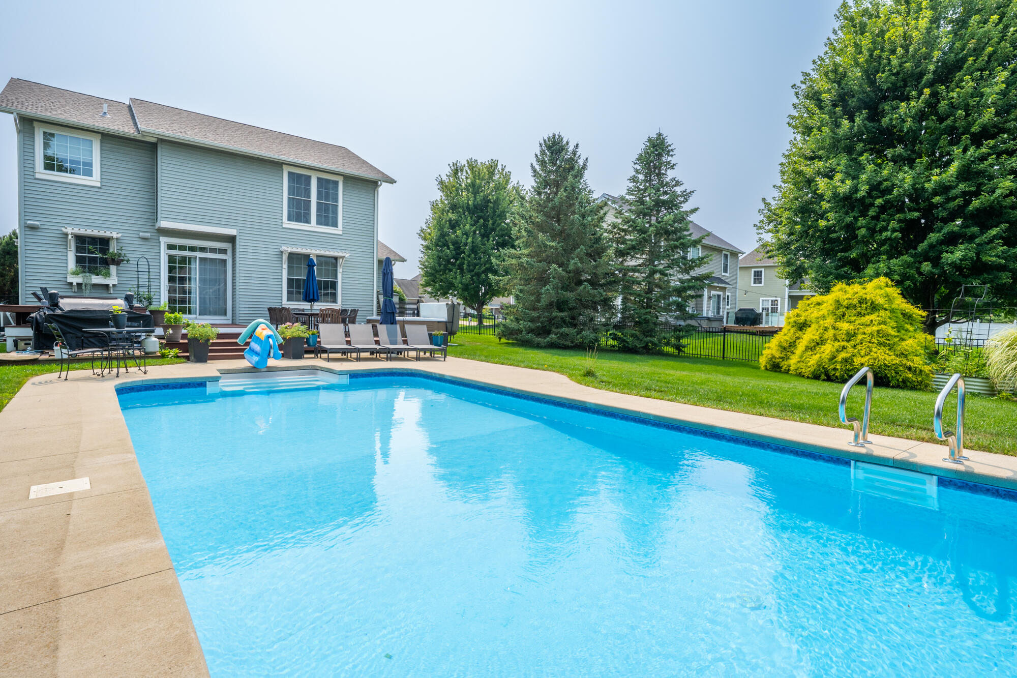 2135 Mccormick Trail Stevensville MI 49127