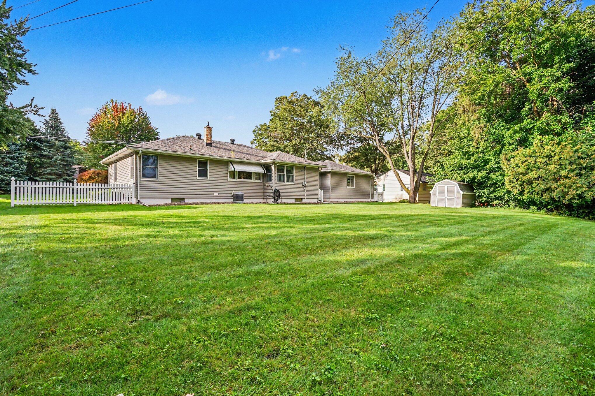559 32nd Street Holland MI 49423