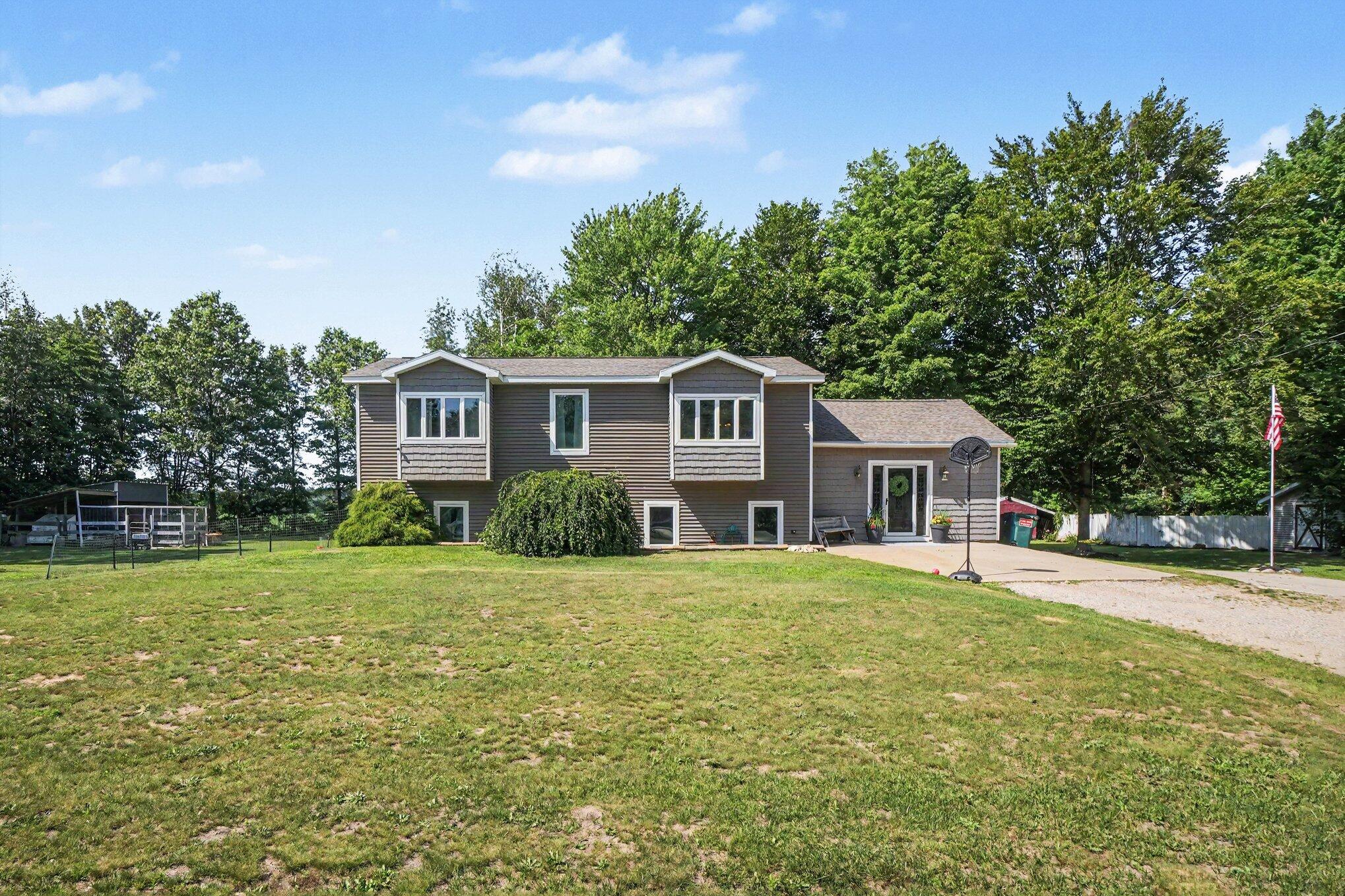 12629 Fillmore Street West Olive MI 49460