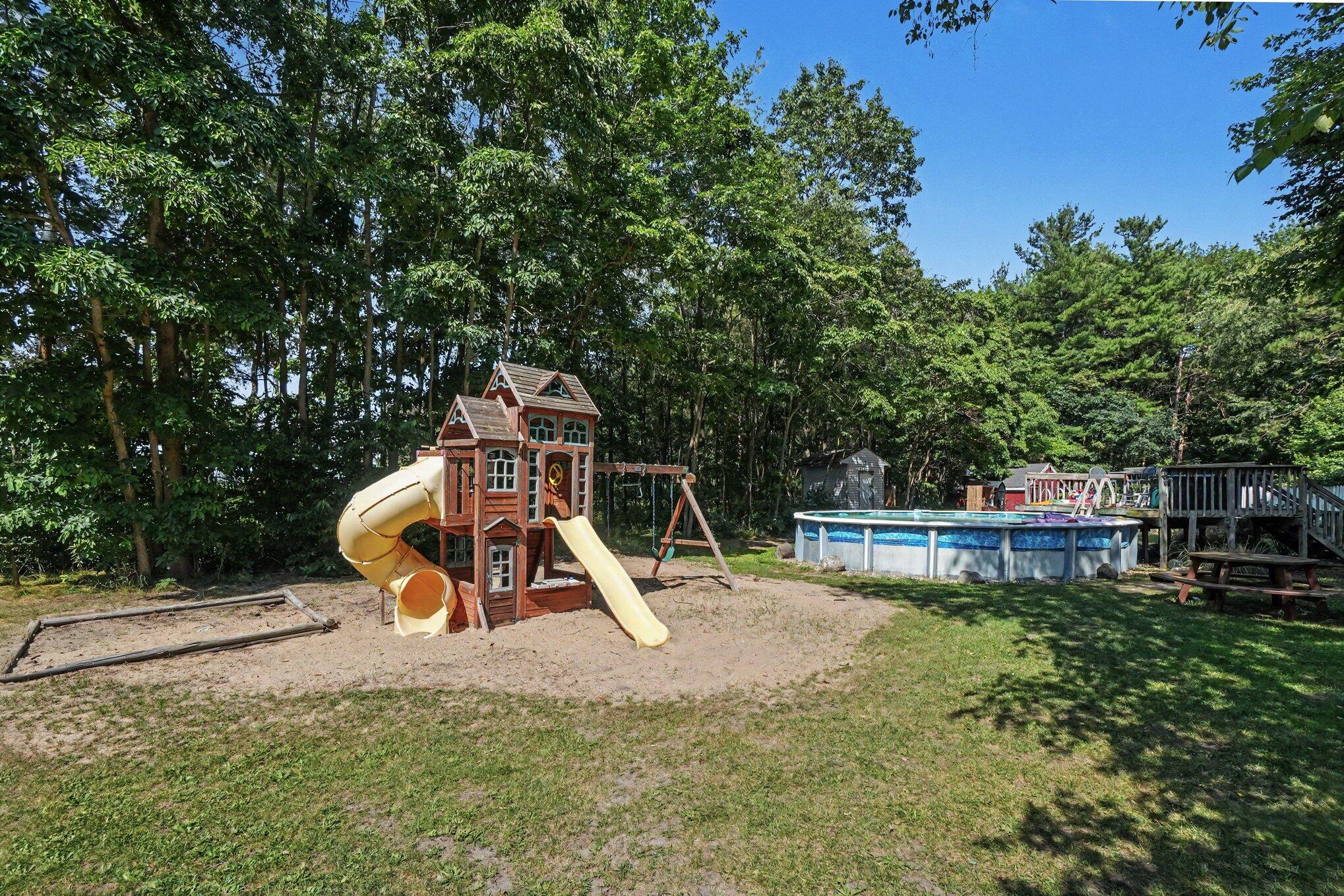 12629 Fillmore Street West Olive MI 49460