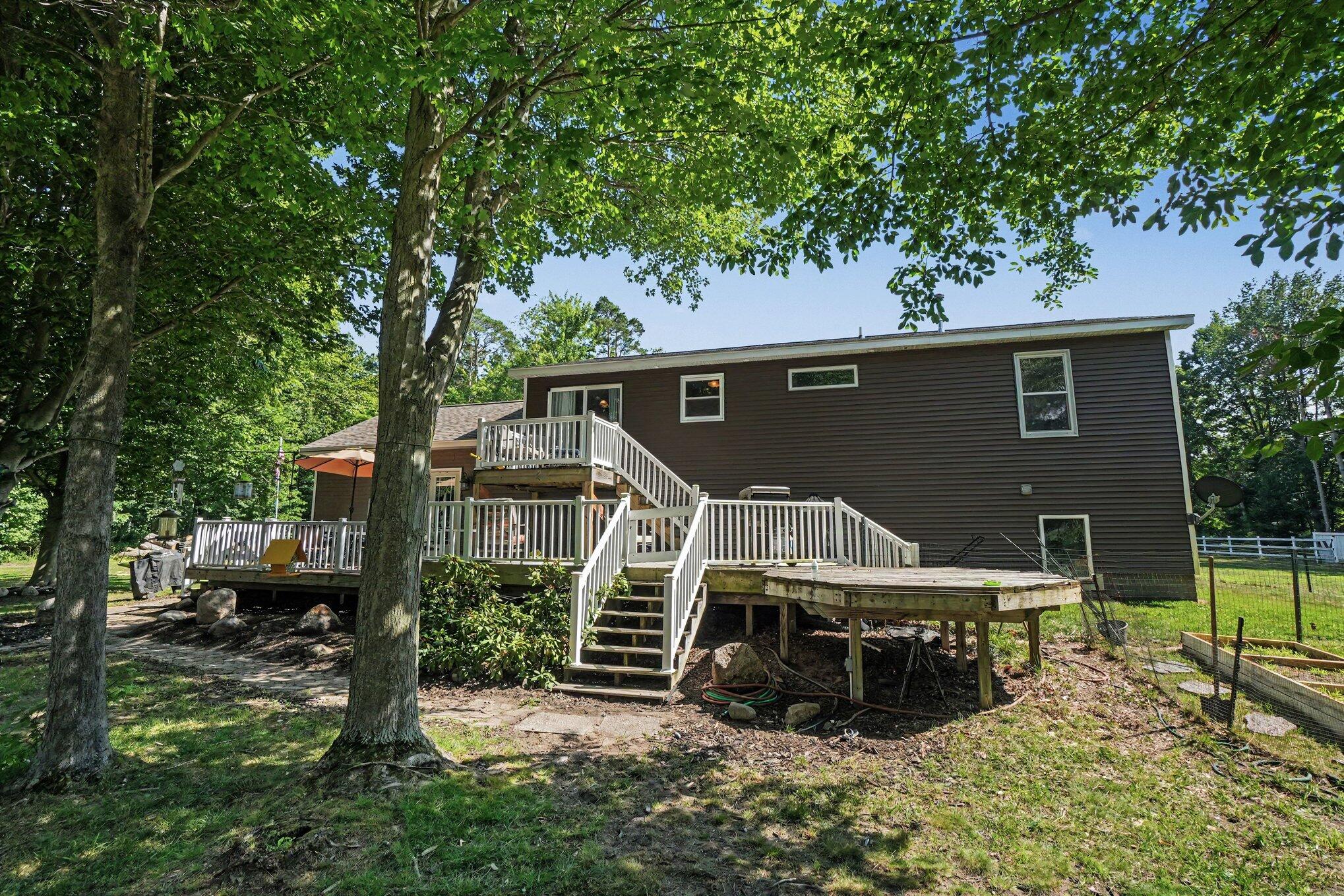 12629 Fillmore Street West Olive MI 49460