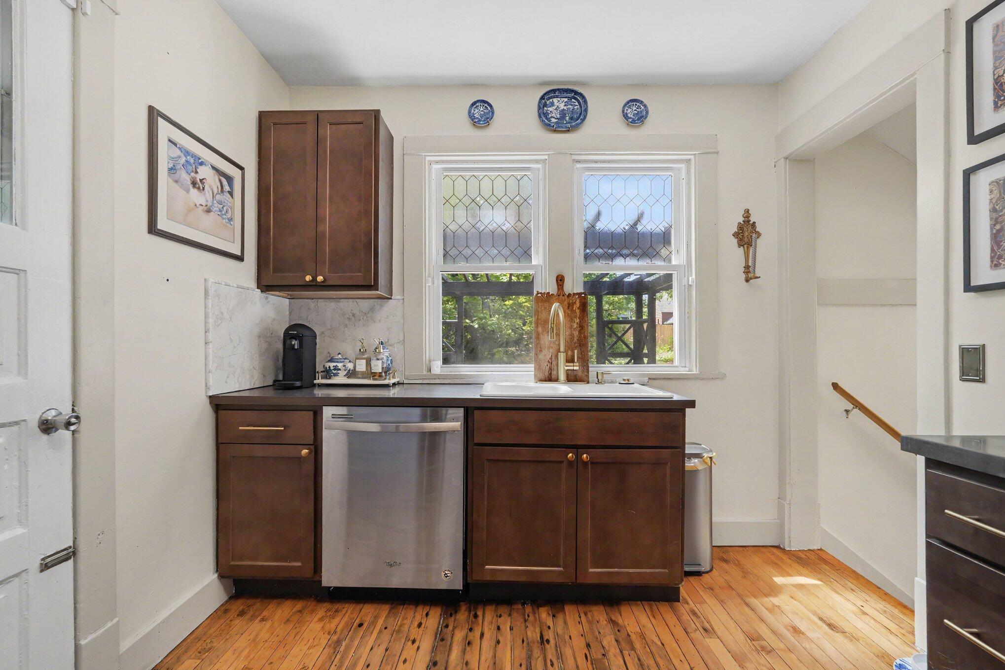 728 Adams Street SE Grand Rapids MI 49507