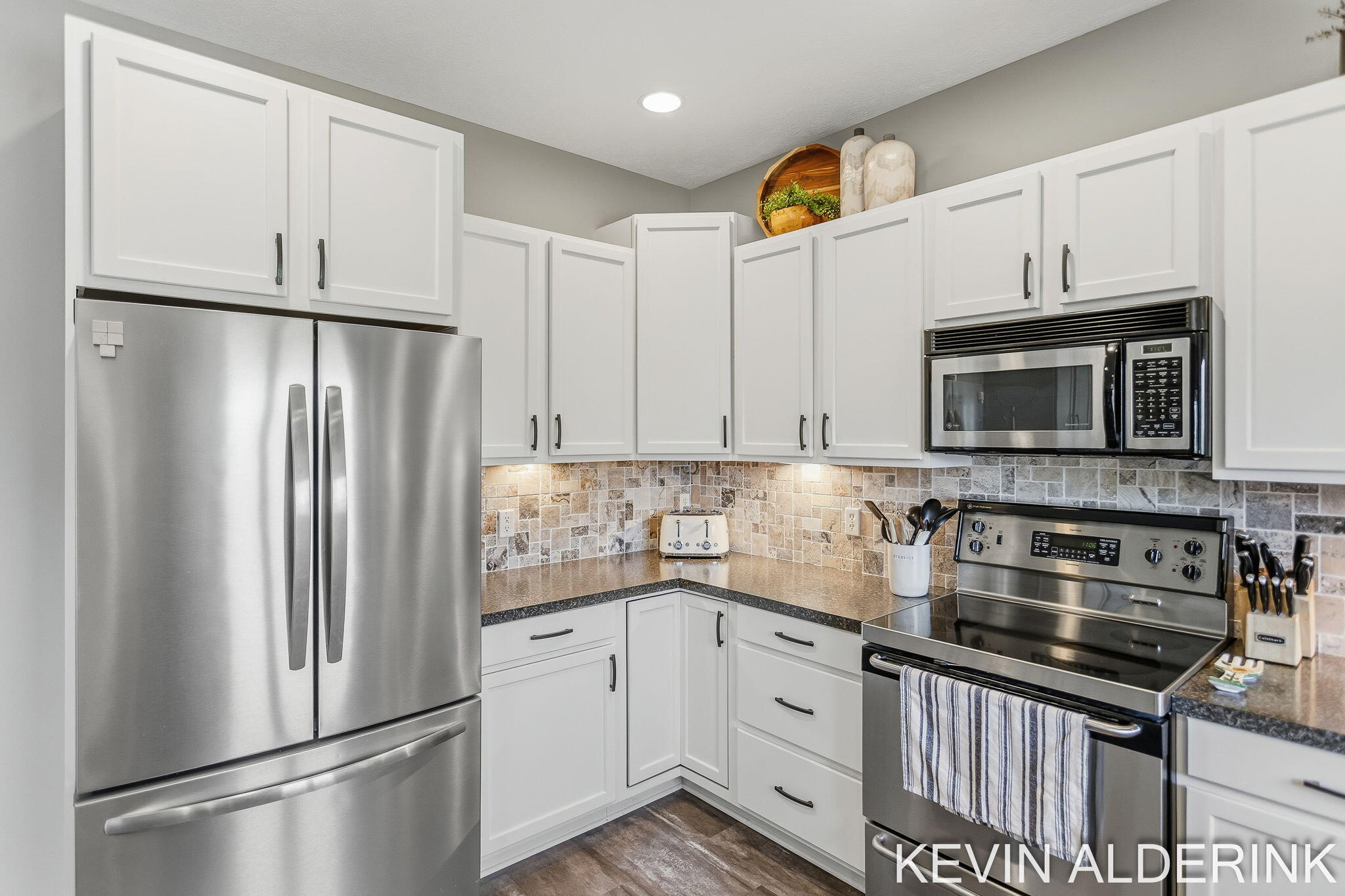 9325 Garden View Drive Zeeland MI 49464