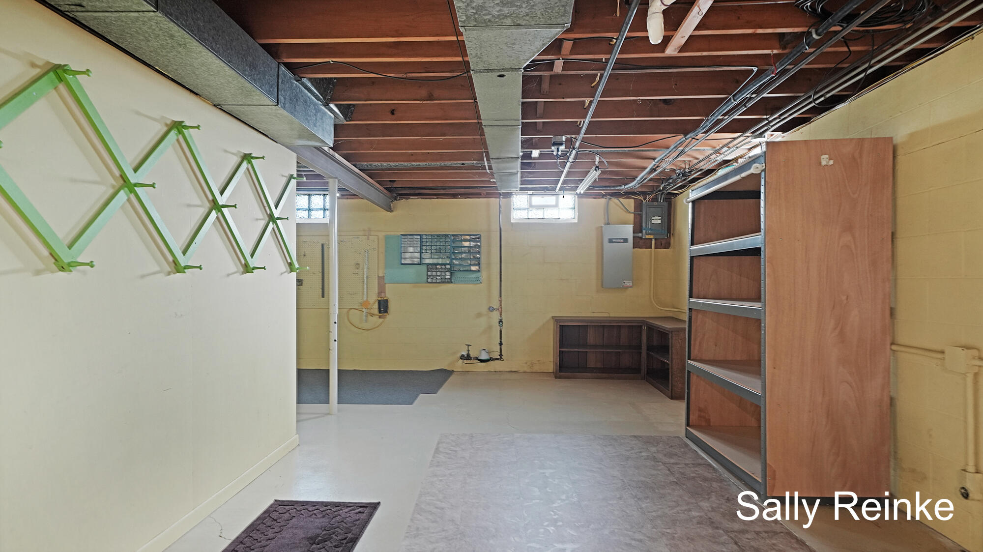 1424 3 Mile Road NE Grand Rapids MI 49505