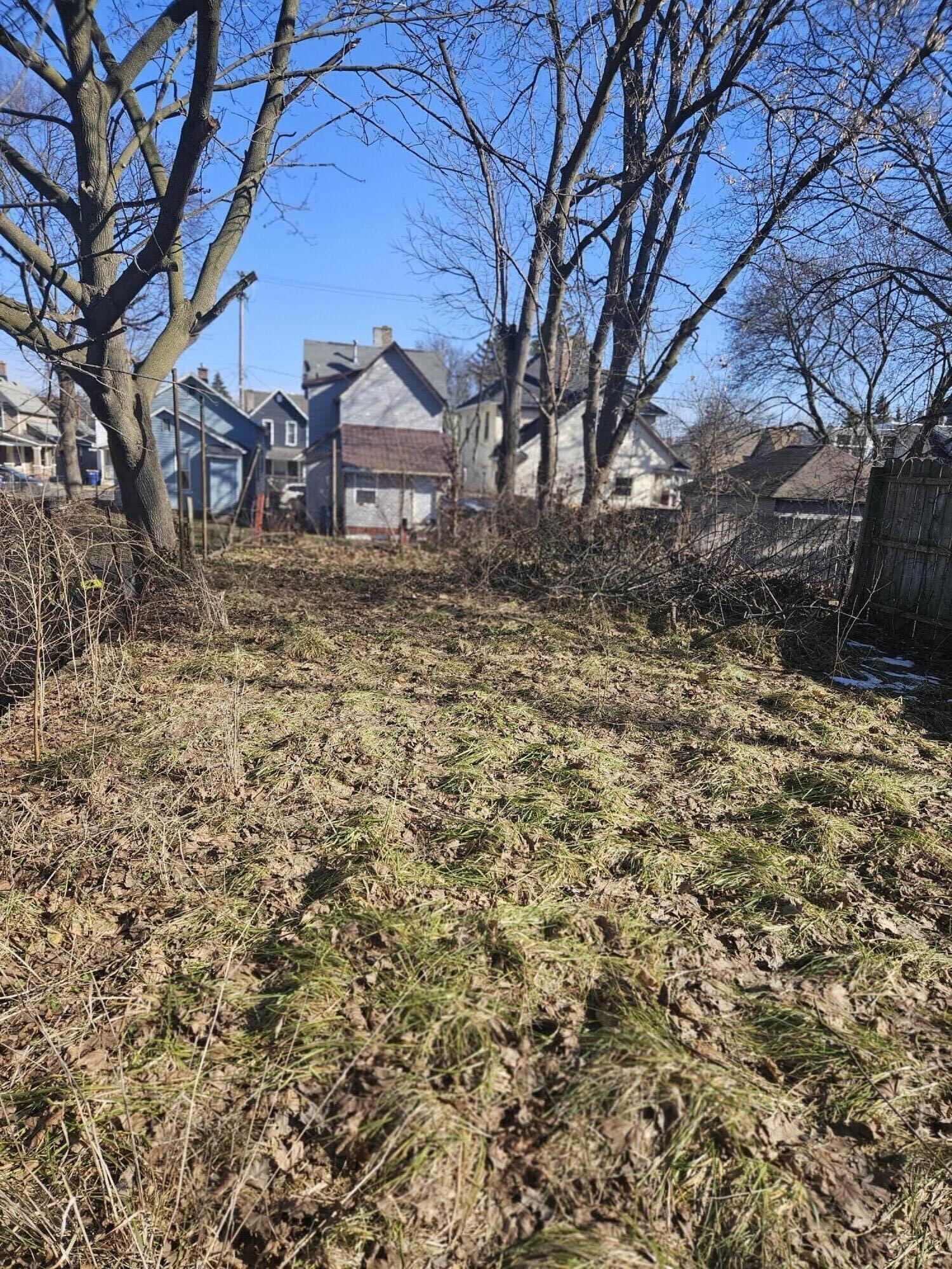 552 Pine Avenue NW Grand Rapids MI 49504