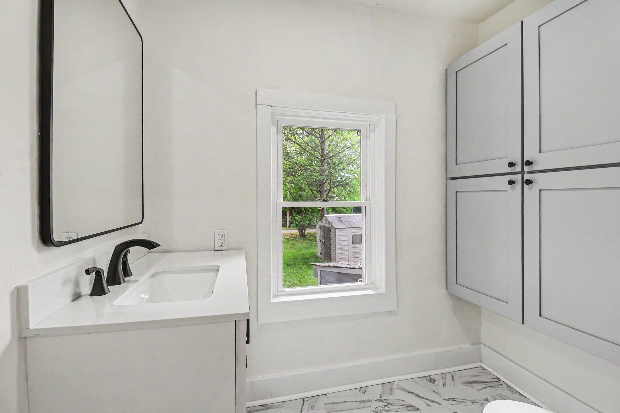 319 N Rowe Street Ludington MI 49431