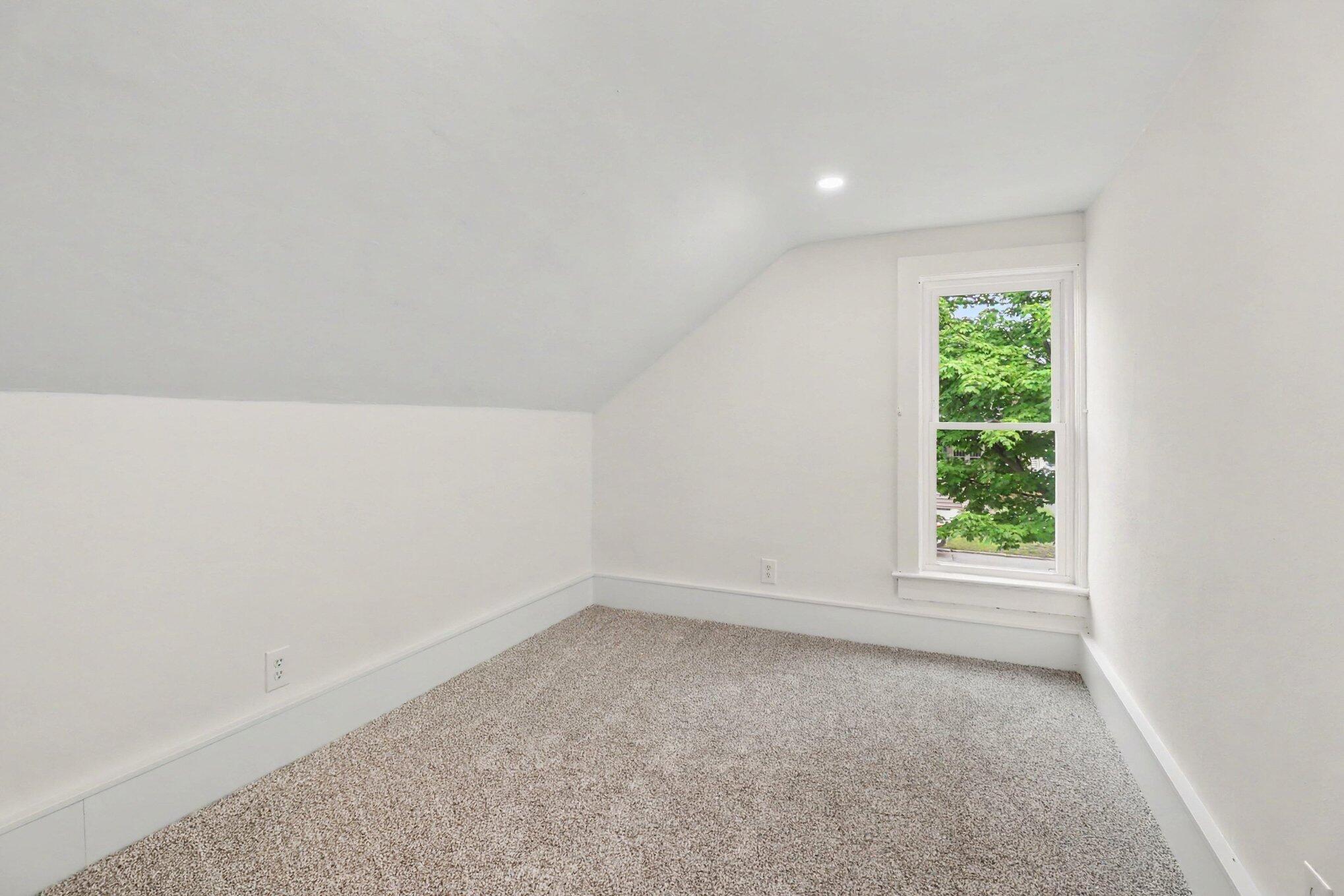 319 N Rowe Street Ludington MI 49431