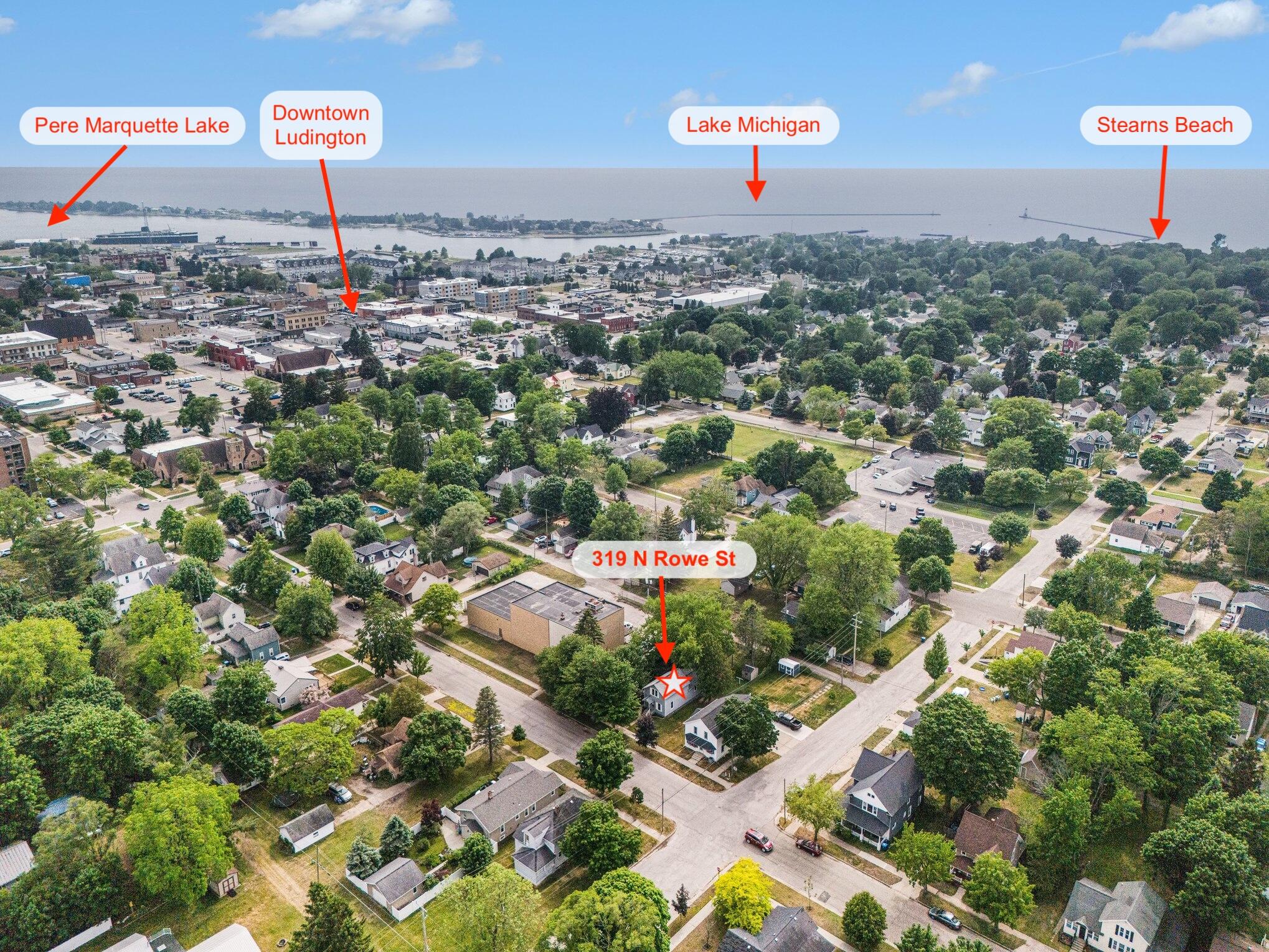 319 N Rowe Street Ludington MI 49431