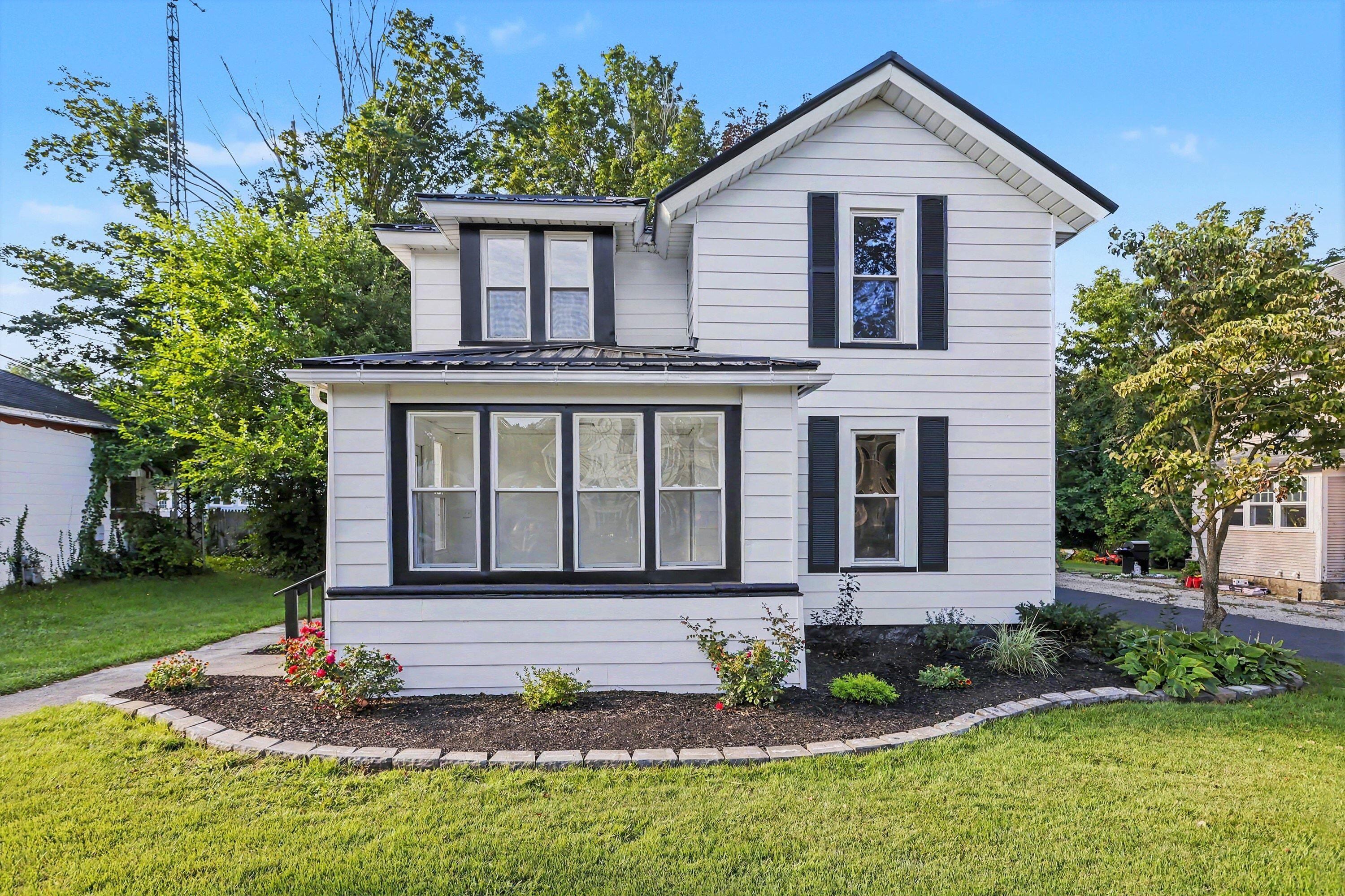 105 W Telegraph Dowagiac MI 49047
