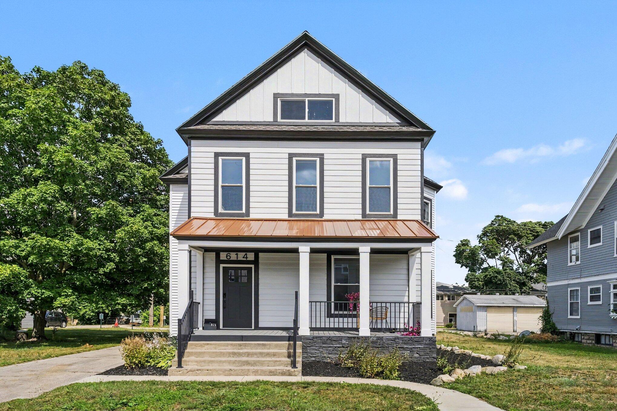614 Fairview Avenue NE Grand Rapids MI 49503