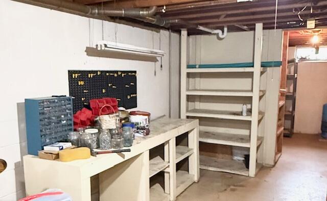 5586 Wendzel Drive Coloma MI 49038