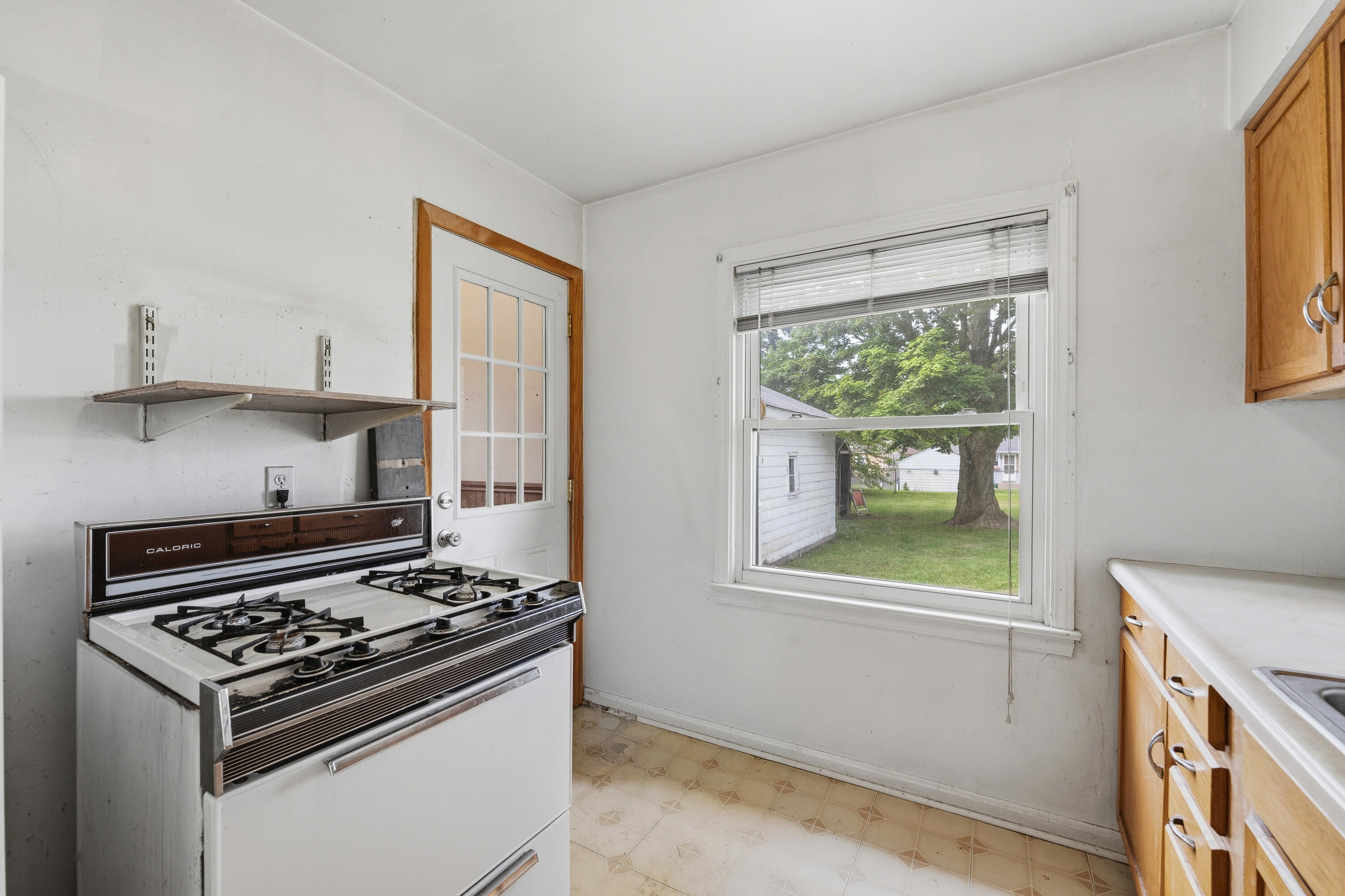 2009 Cambridge Drive Kalamazoo MI 49001