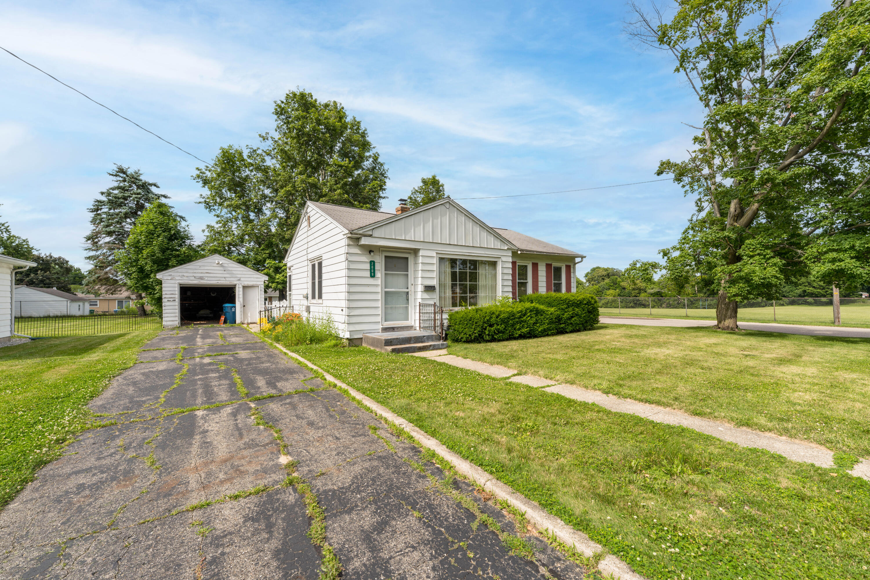 2009 Cambridge Drive Kalamazoo MI 49001