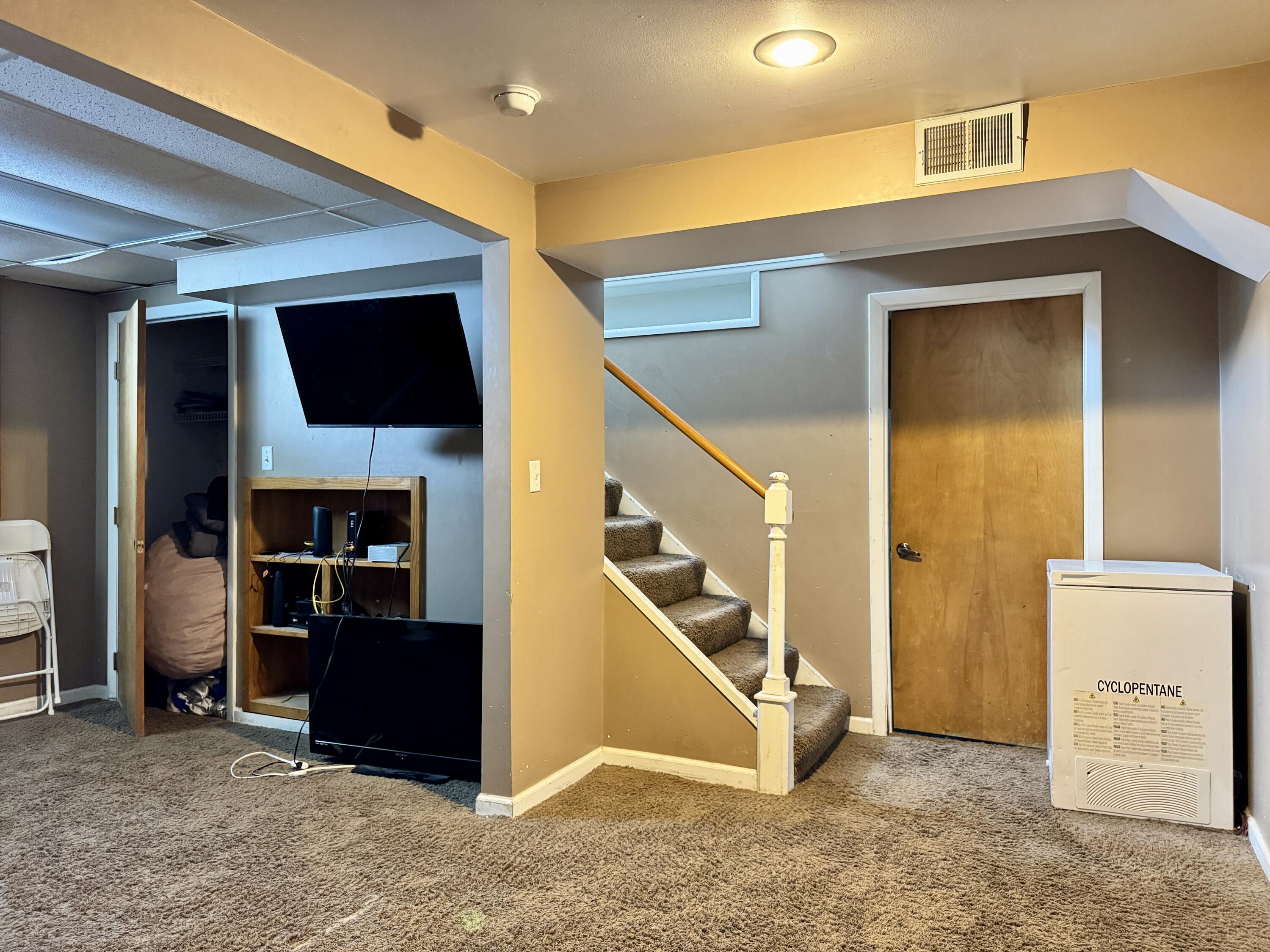 1223 Parchmount Avenue Kalamazoo MI 49004