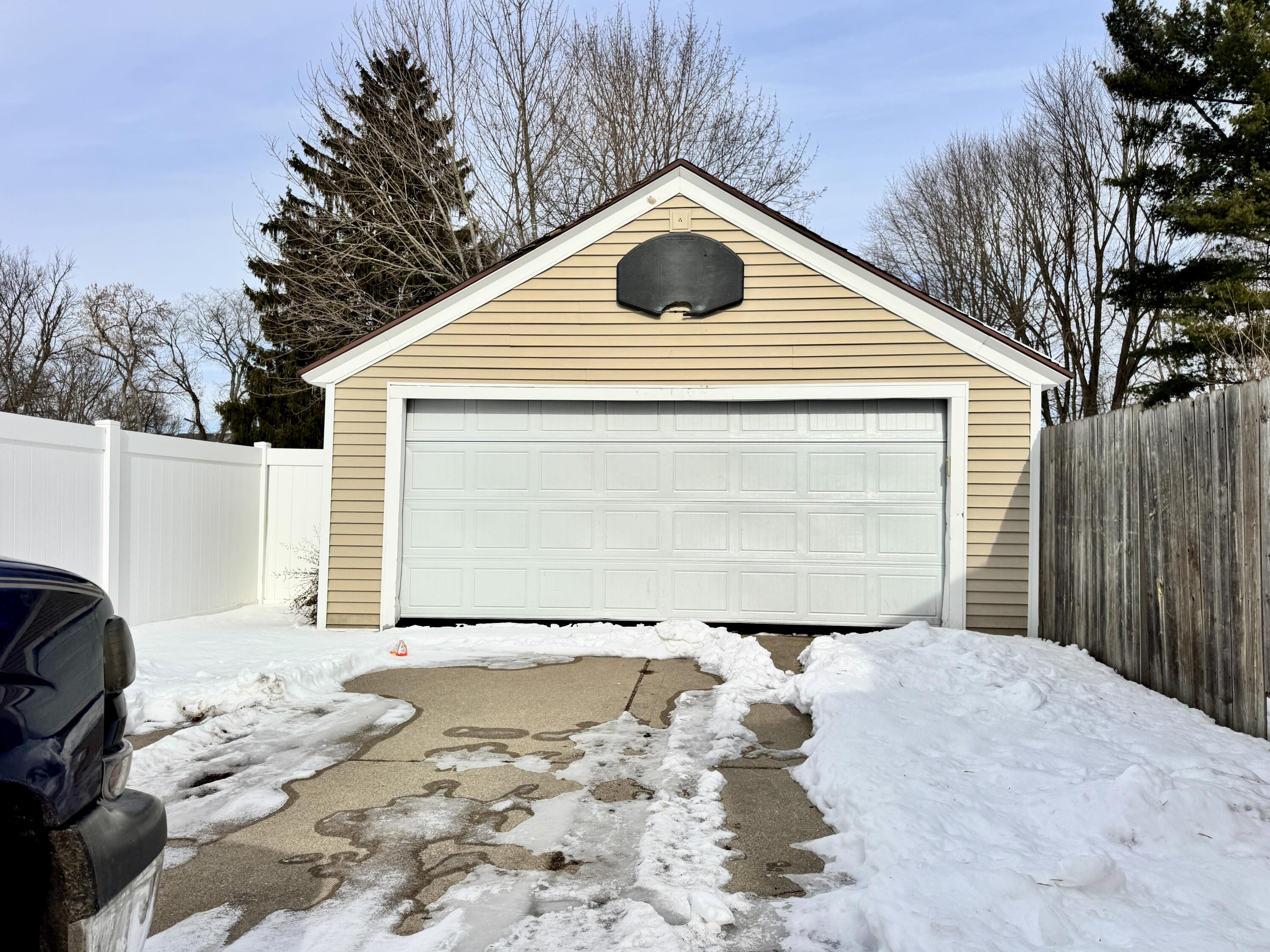 1223 Parchmount Avenue Kalamazoo MI 49004
