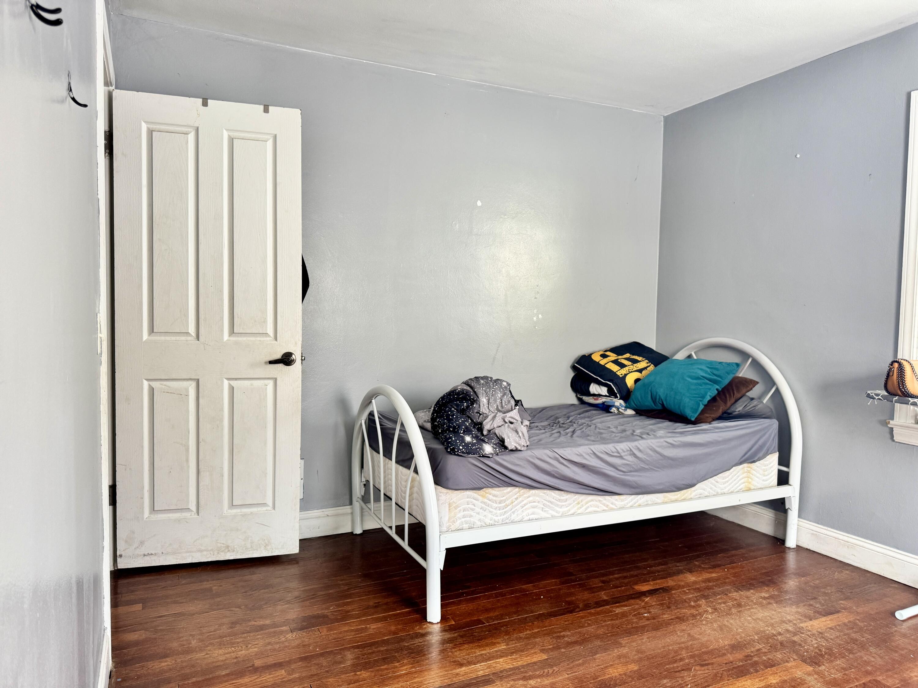 1223 Parchmount Avenue Kalamazoo MI 49004