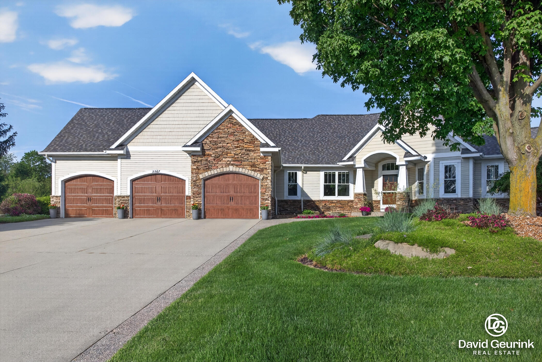 3567 Elk Court Zeeland MI 49464