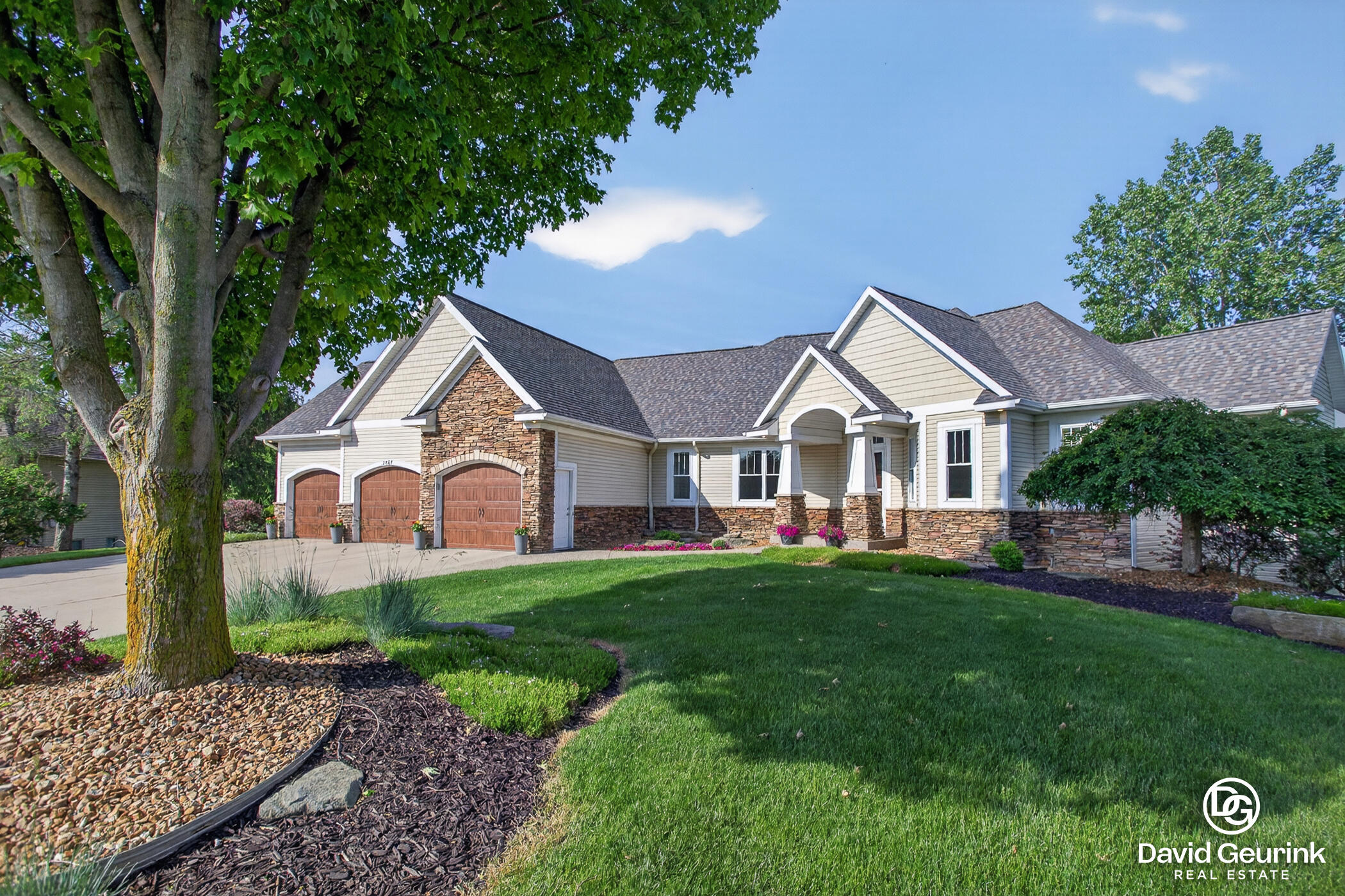 3567 Elk Court Zeeland MI 49464