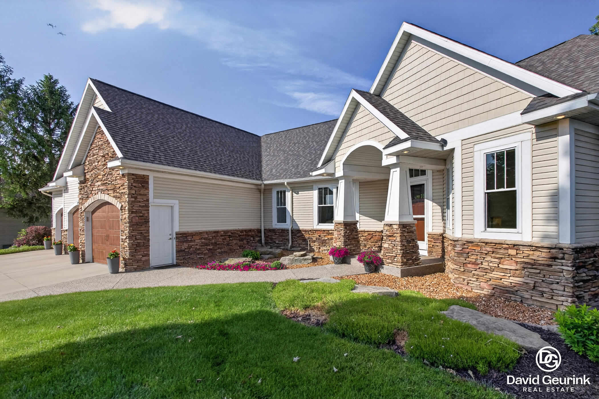 3567 Elk Court Zeeland MI 49464