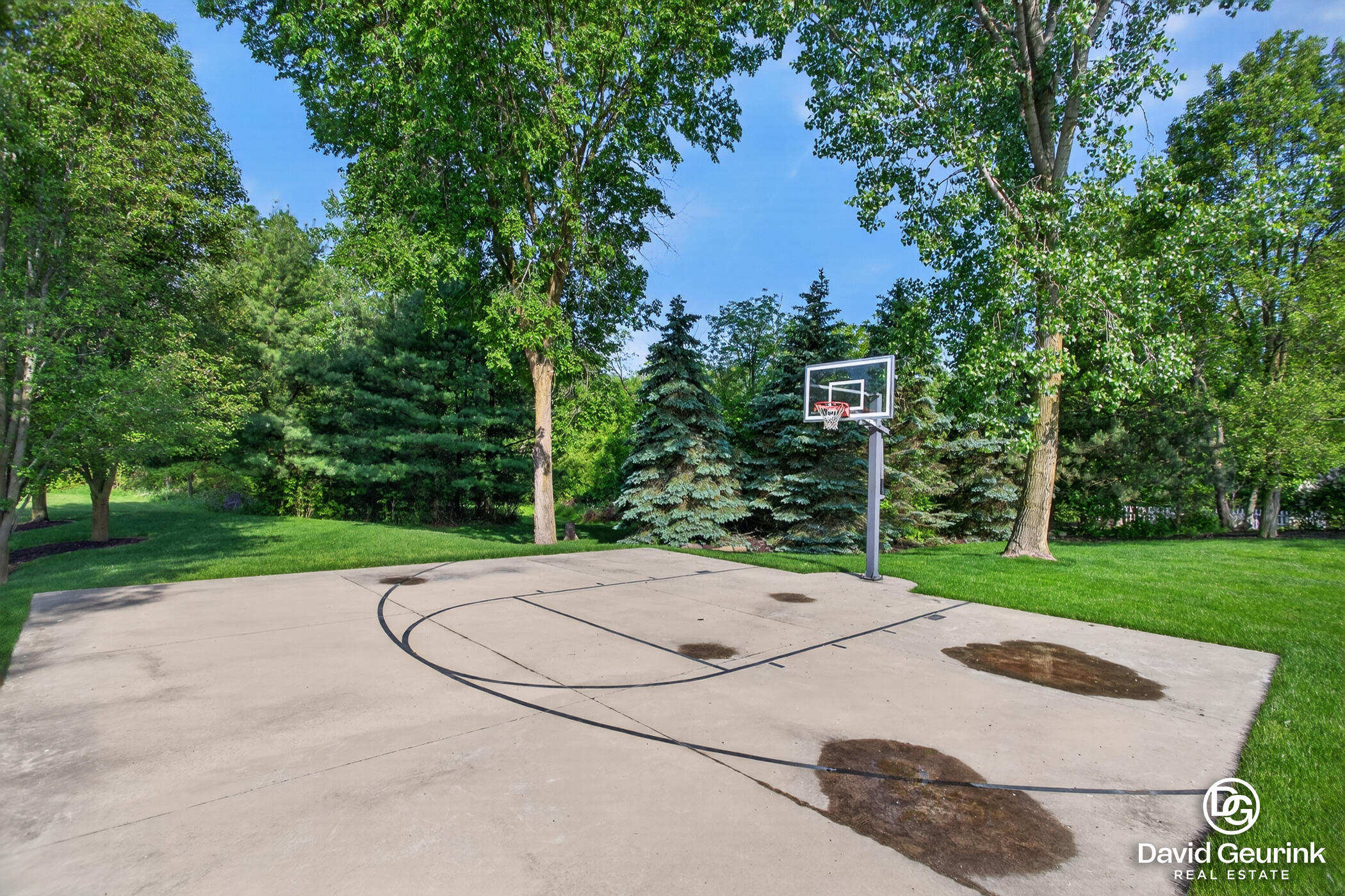 3567 Elk Court Zeeland MI 49464
