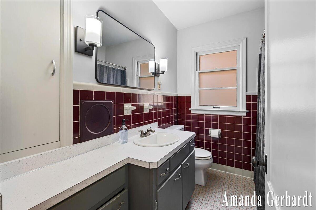 1549 Griggs Street SE Grand Rapids MI 49507