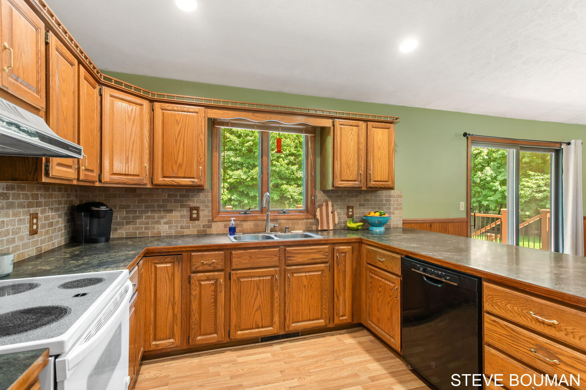 5915 141st Avenue Holland MI 49423