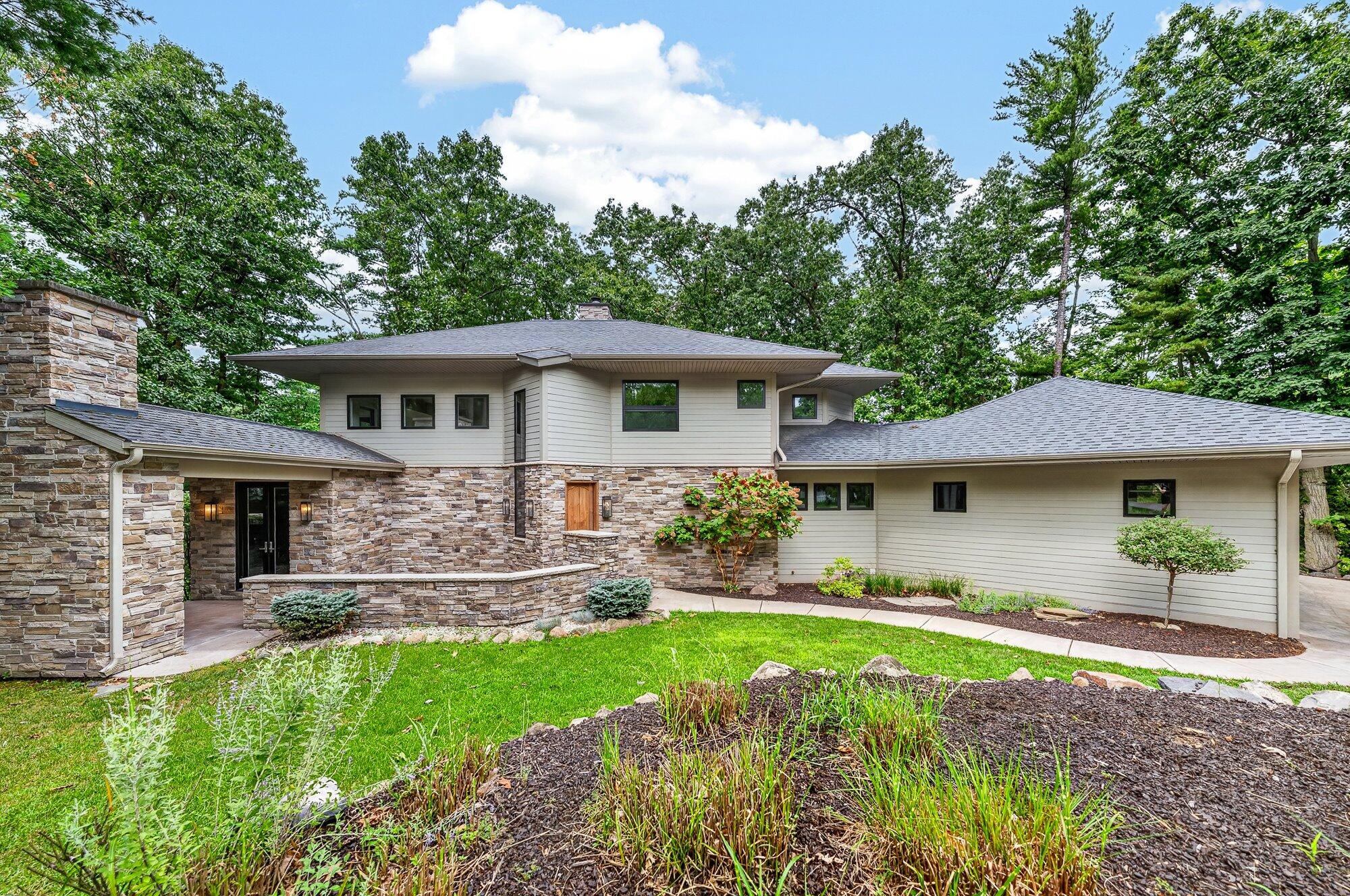 2246 Shelter Pointe Drive Kalamazoo MI 49008