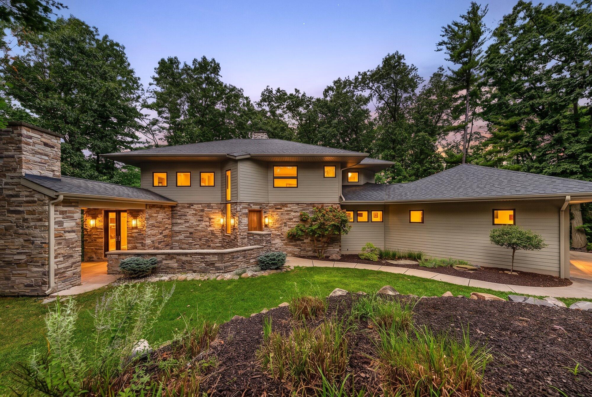 2246 Shelter Pointe Drive Kalamazoo MI 49008