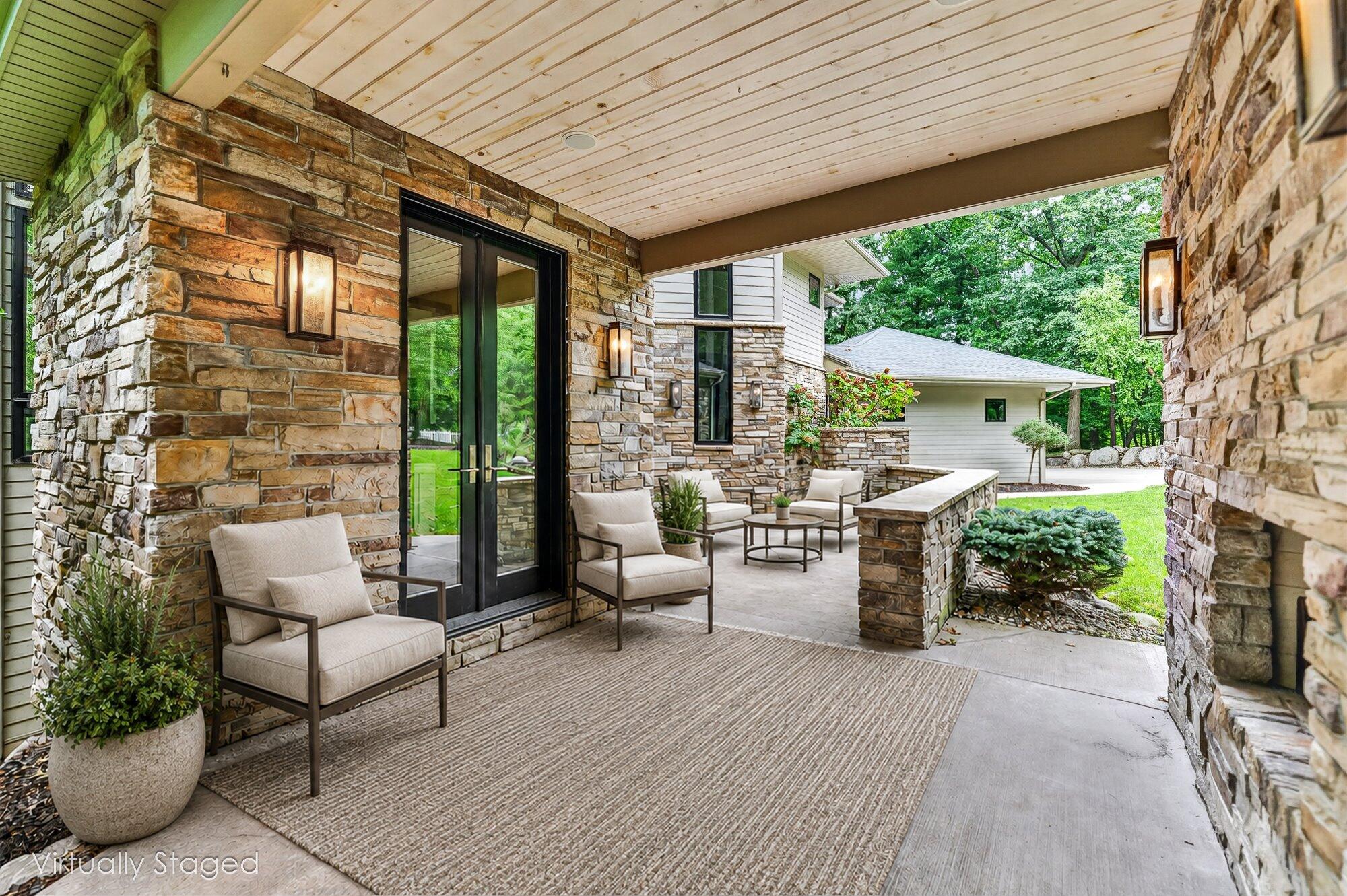 2246 Shelter Pointe Drive Kalamazoo MI 49008
