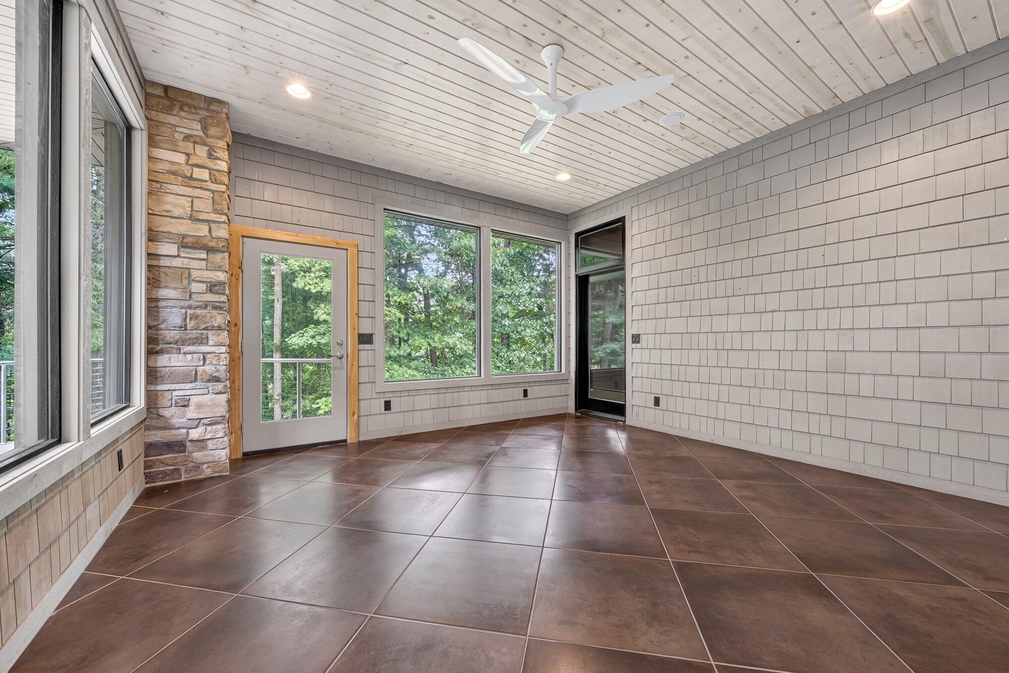2246 Shelter Pointe Drive Kalamazoo MI 49008
