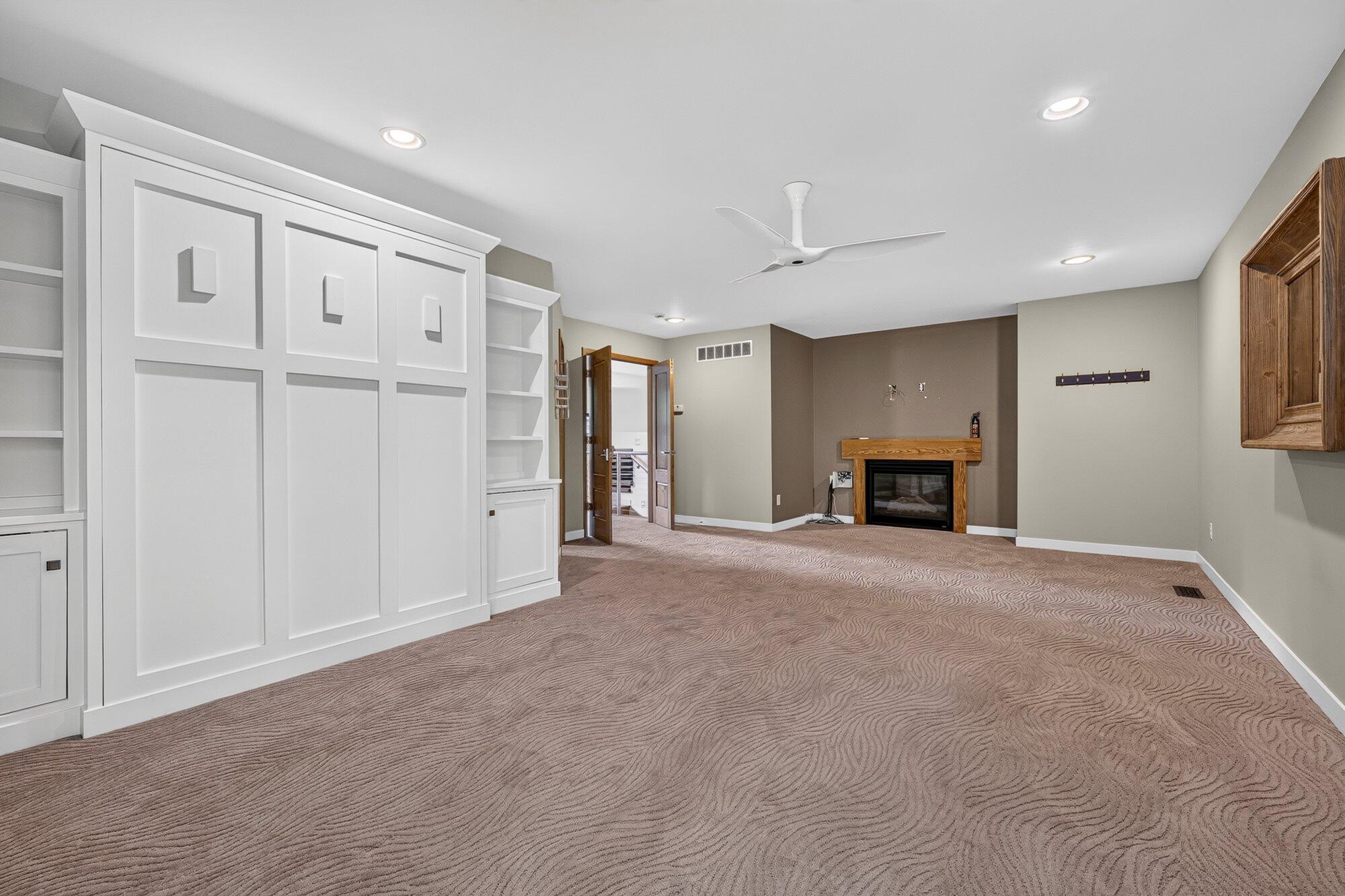 2246 Shelter Pointe Drive Kalamazoo MI 49008
