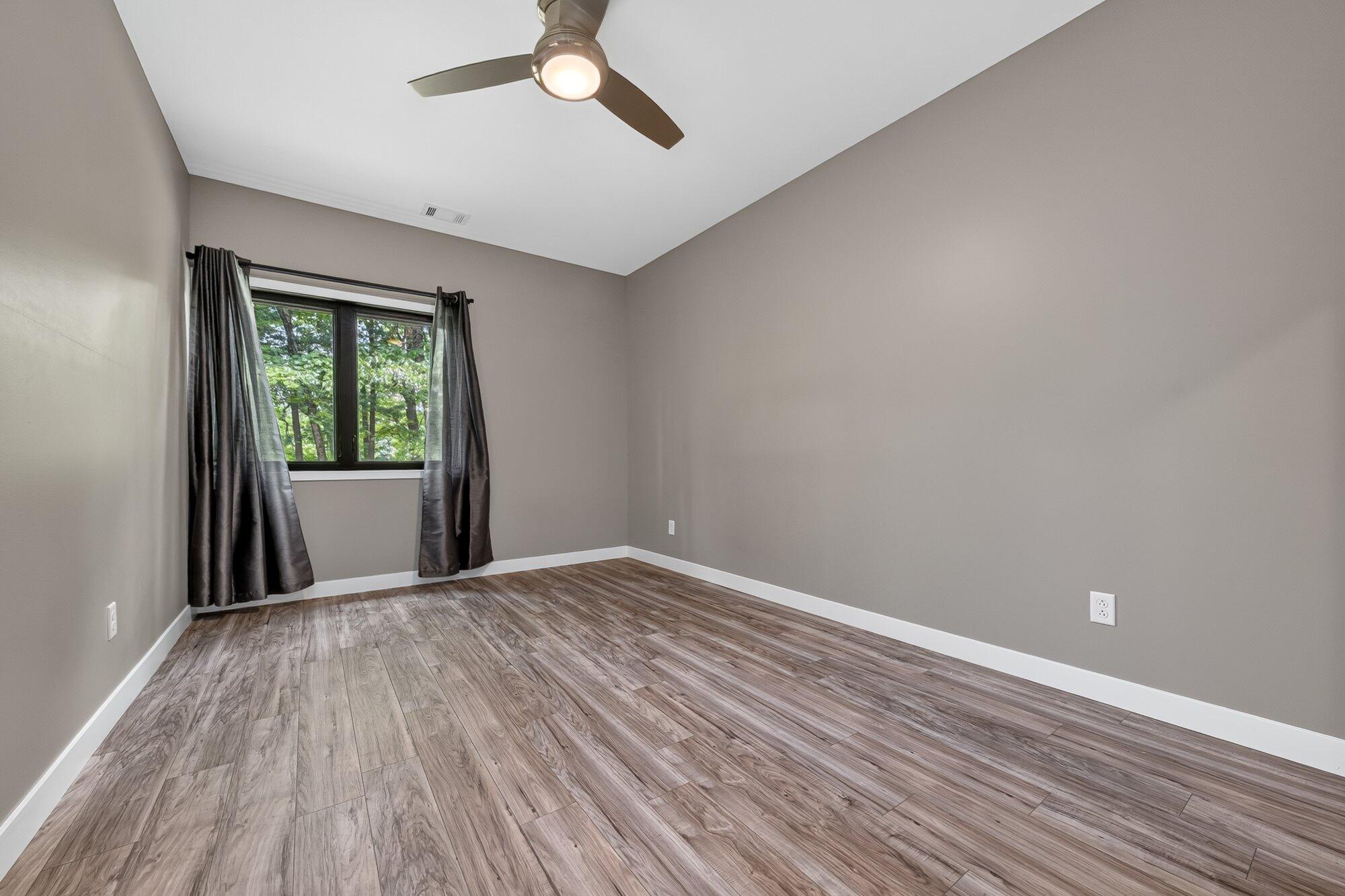 2246 Shelter Pointe Drive Kalamazoo MI 49008