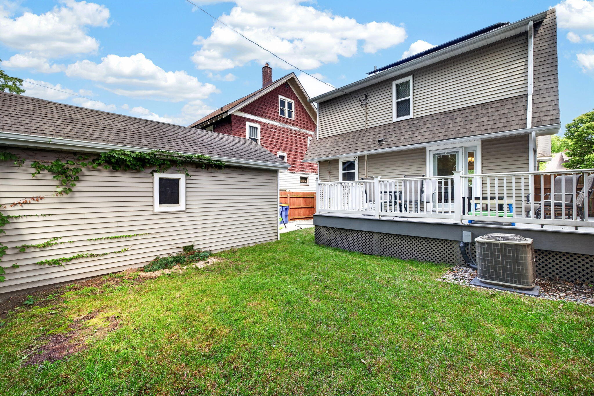 1252 SE Sherman Street SE Grand Rapids MI 49506