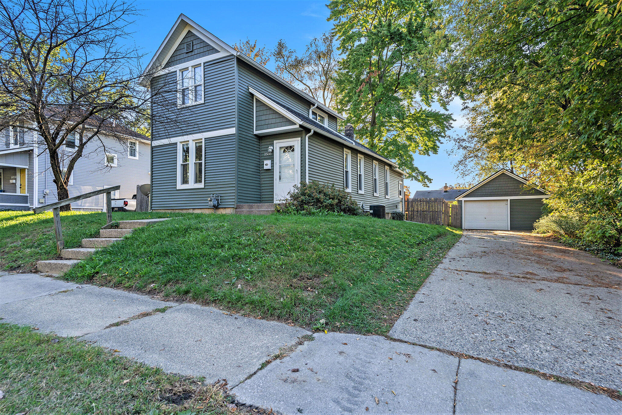 1535 Colorado Avenue SE Grand Rapids MI 49507