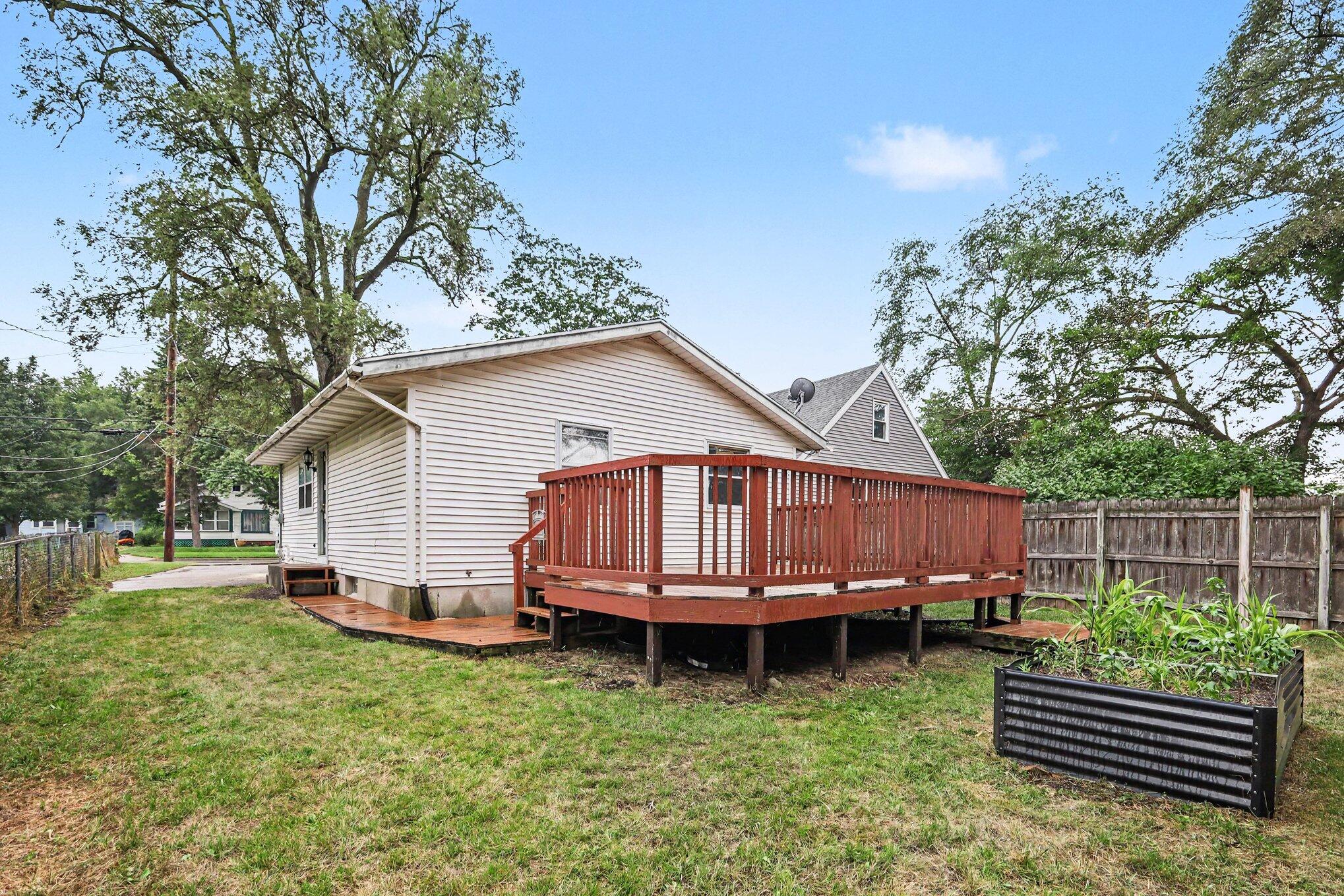 29 34th Street SE Grand Rapids MI 49548