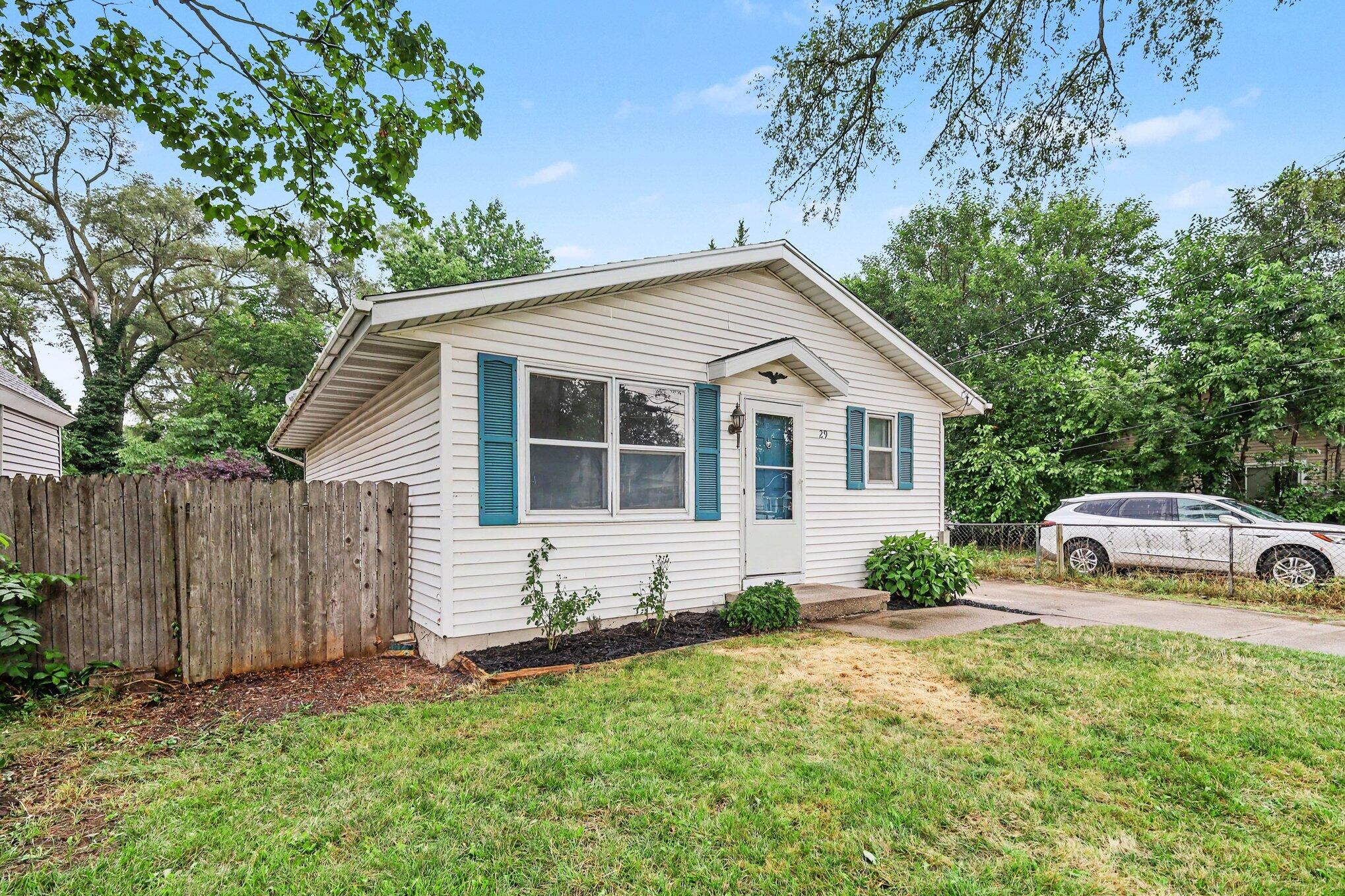 29 34th Street SE Grand Rapids MI 49548