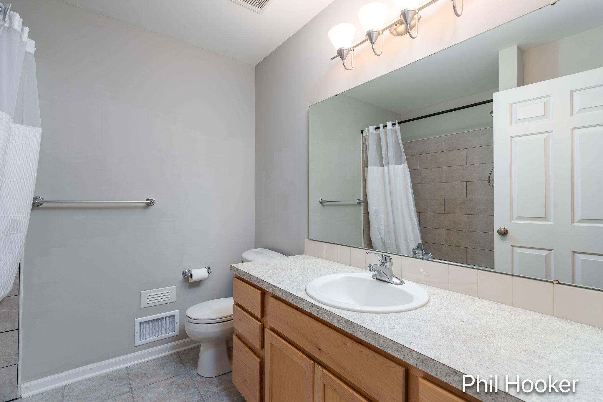 2125 Orchard Ridge Drive NW Grand Rapids MI 49534