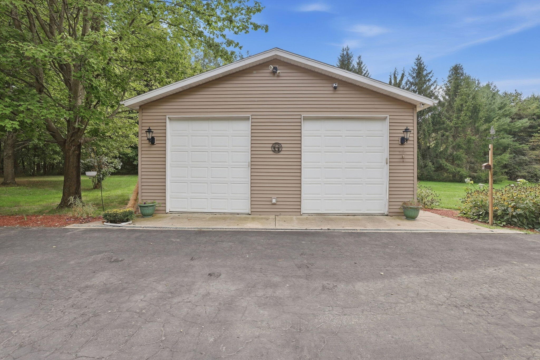 16456 Basswood Road Three Oaks MI 49128