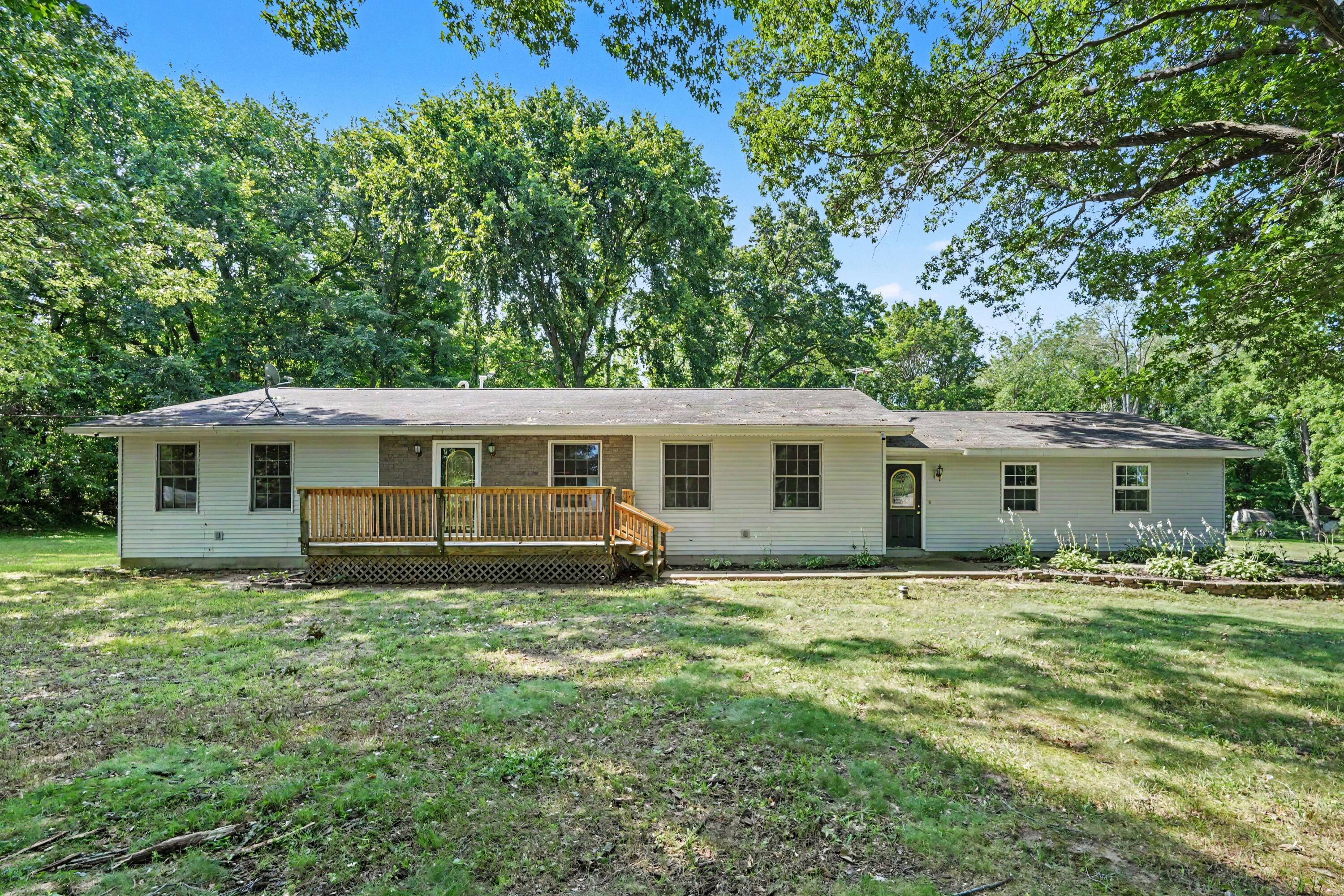 27911 Gideon Street Dowagiac MI 49047