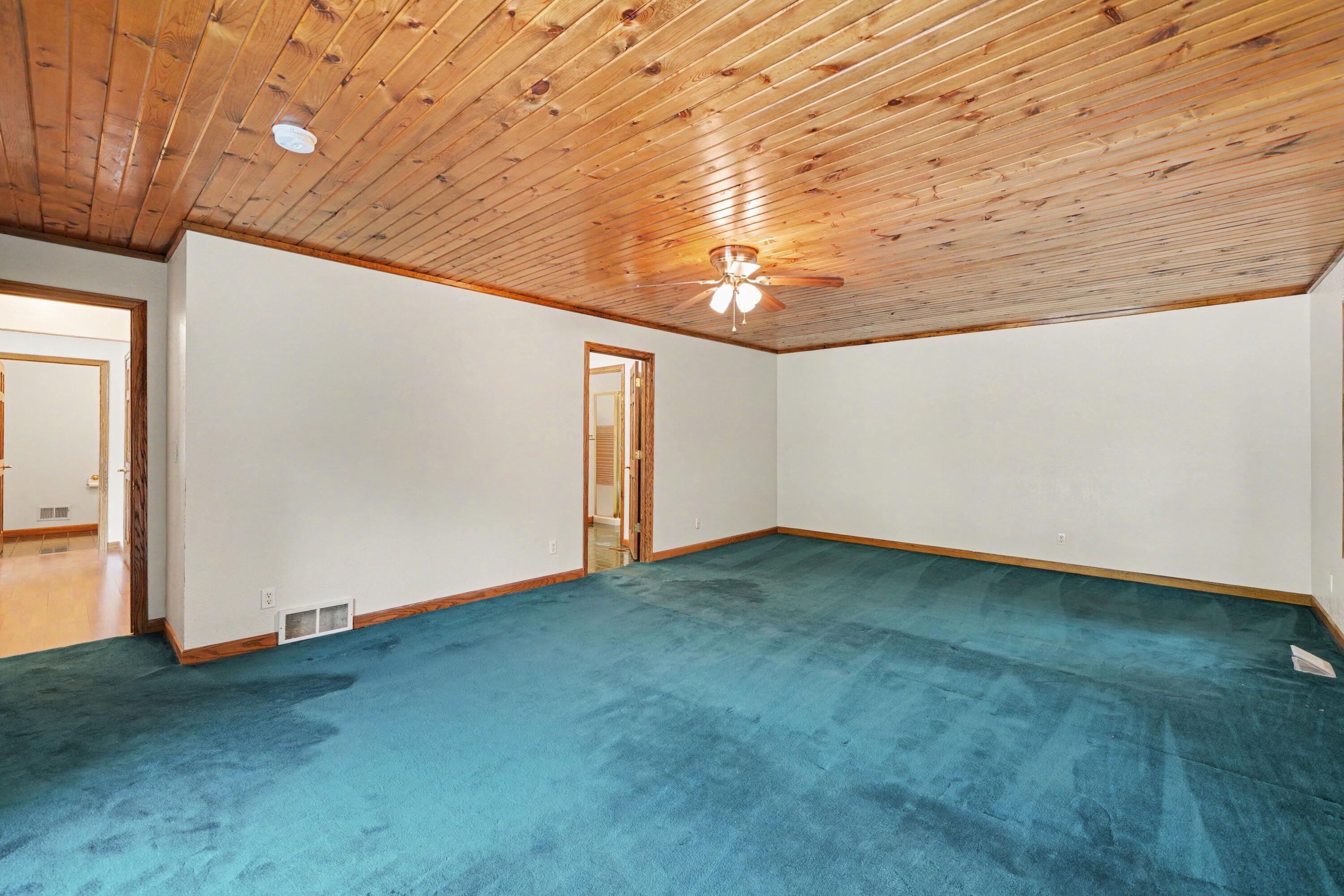 27911 Gideon Street Dowagiac MI 49047