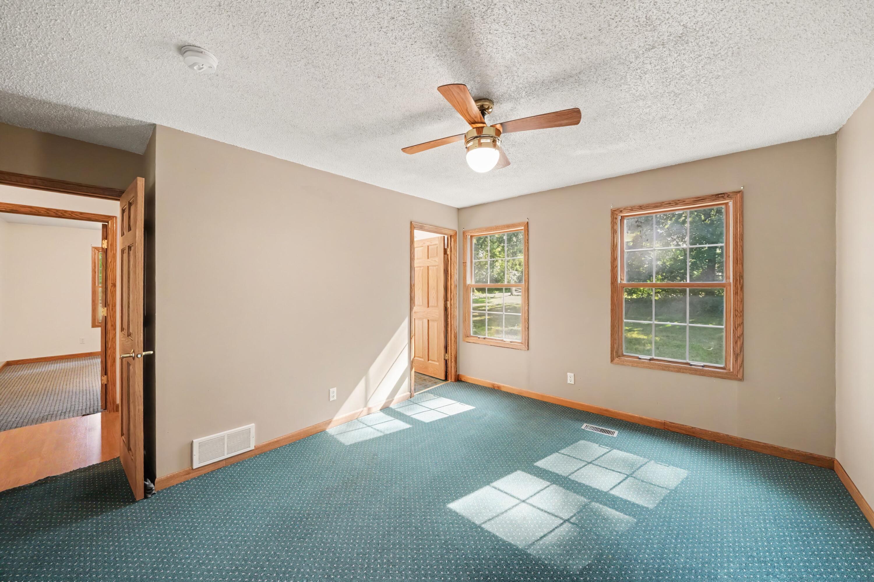 27911 Gideon Street Dowagiac MI 49047