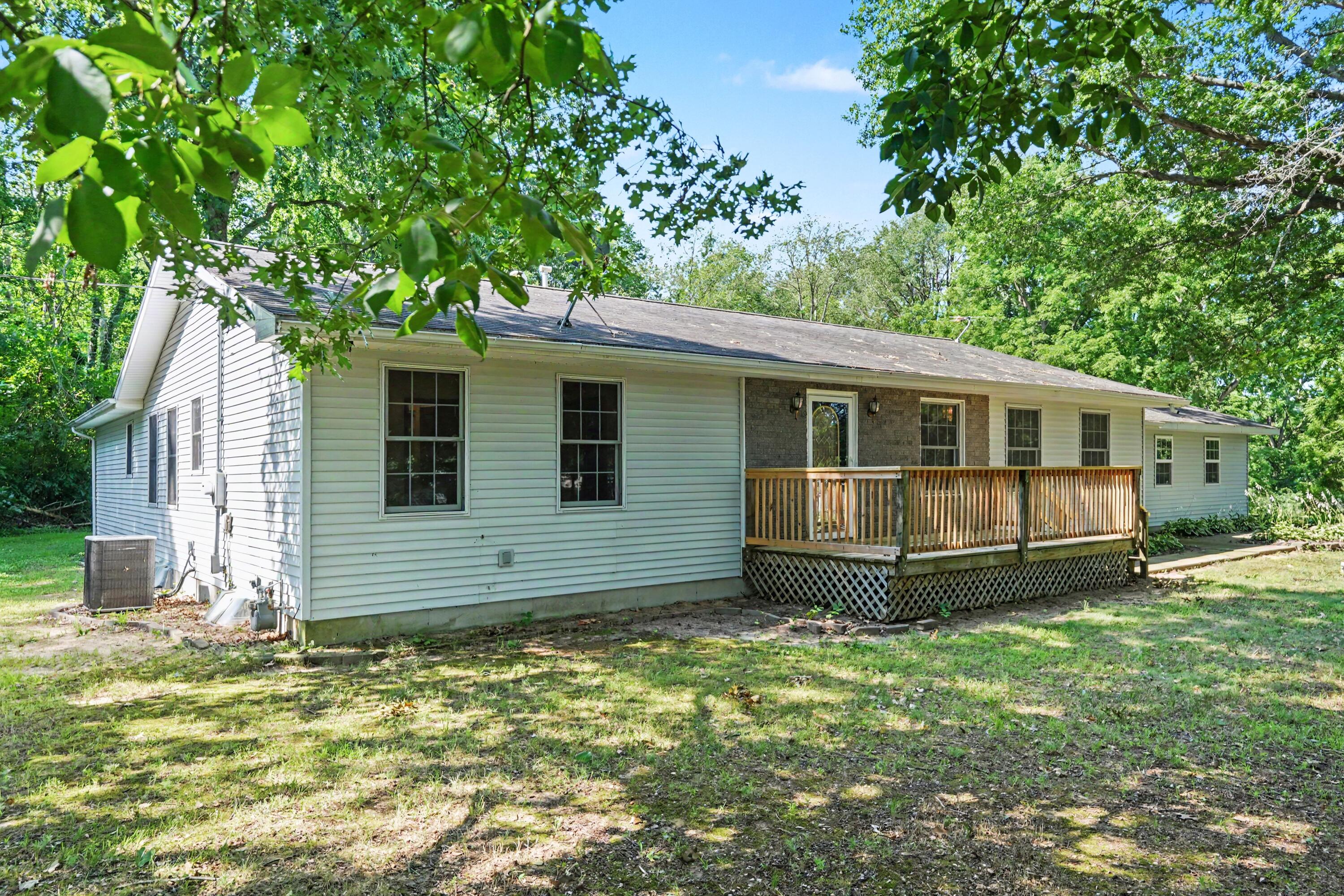 27911 Gideon Street Dowagiac MI 49047