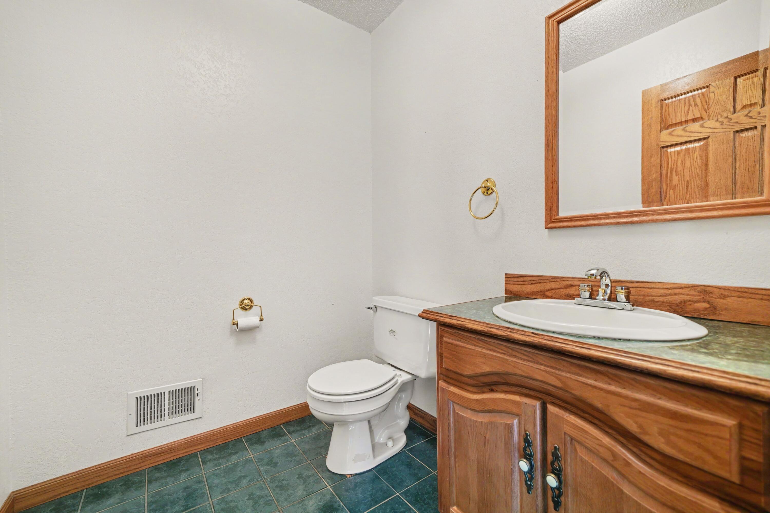27911 Gideon Street Dowagiac MI 49047