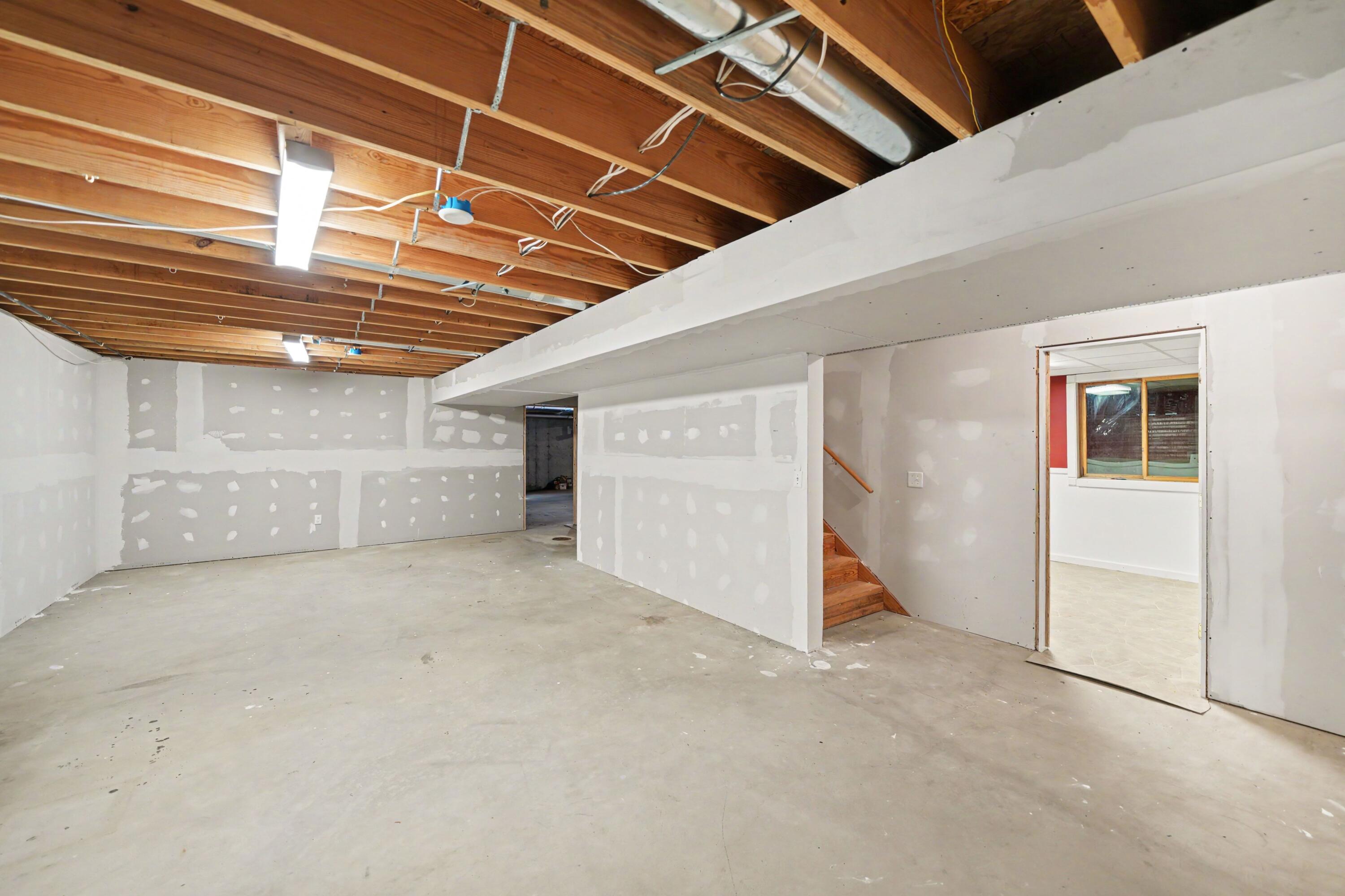 27911 Gideon Street Dowagiac MI 49047